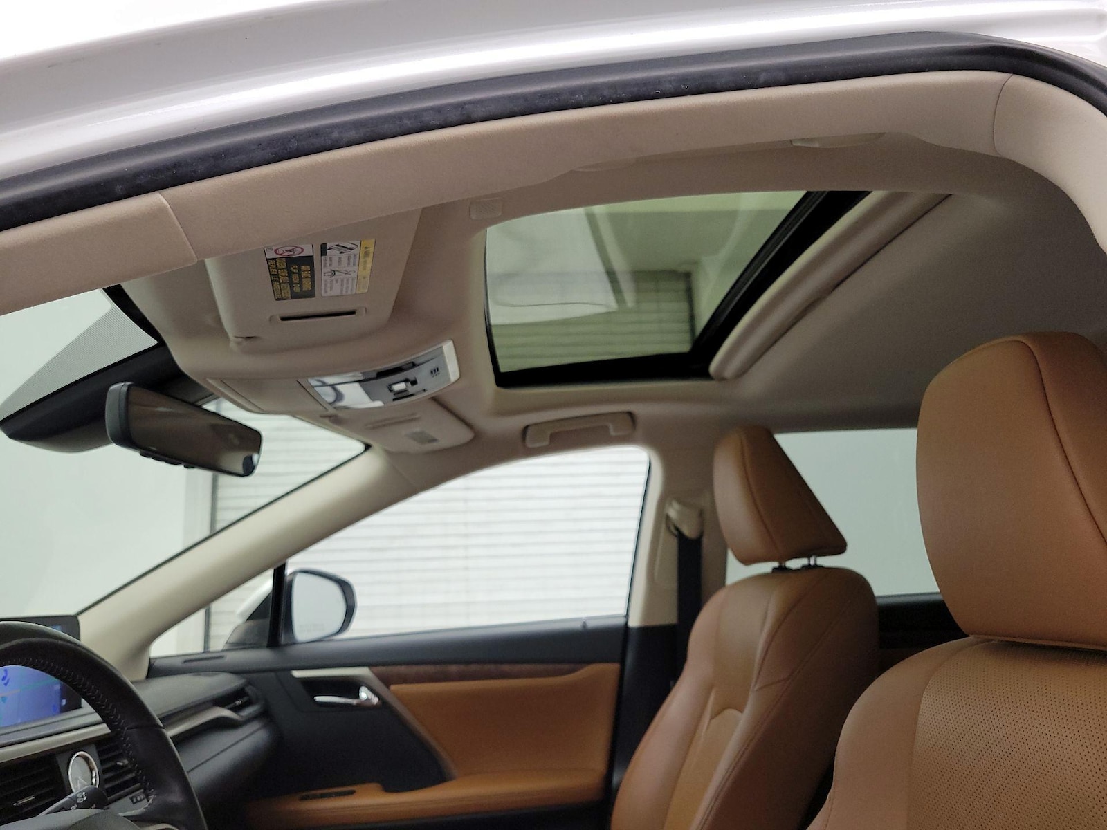 Sunroof(s) & Overhead Airbags