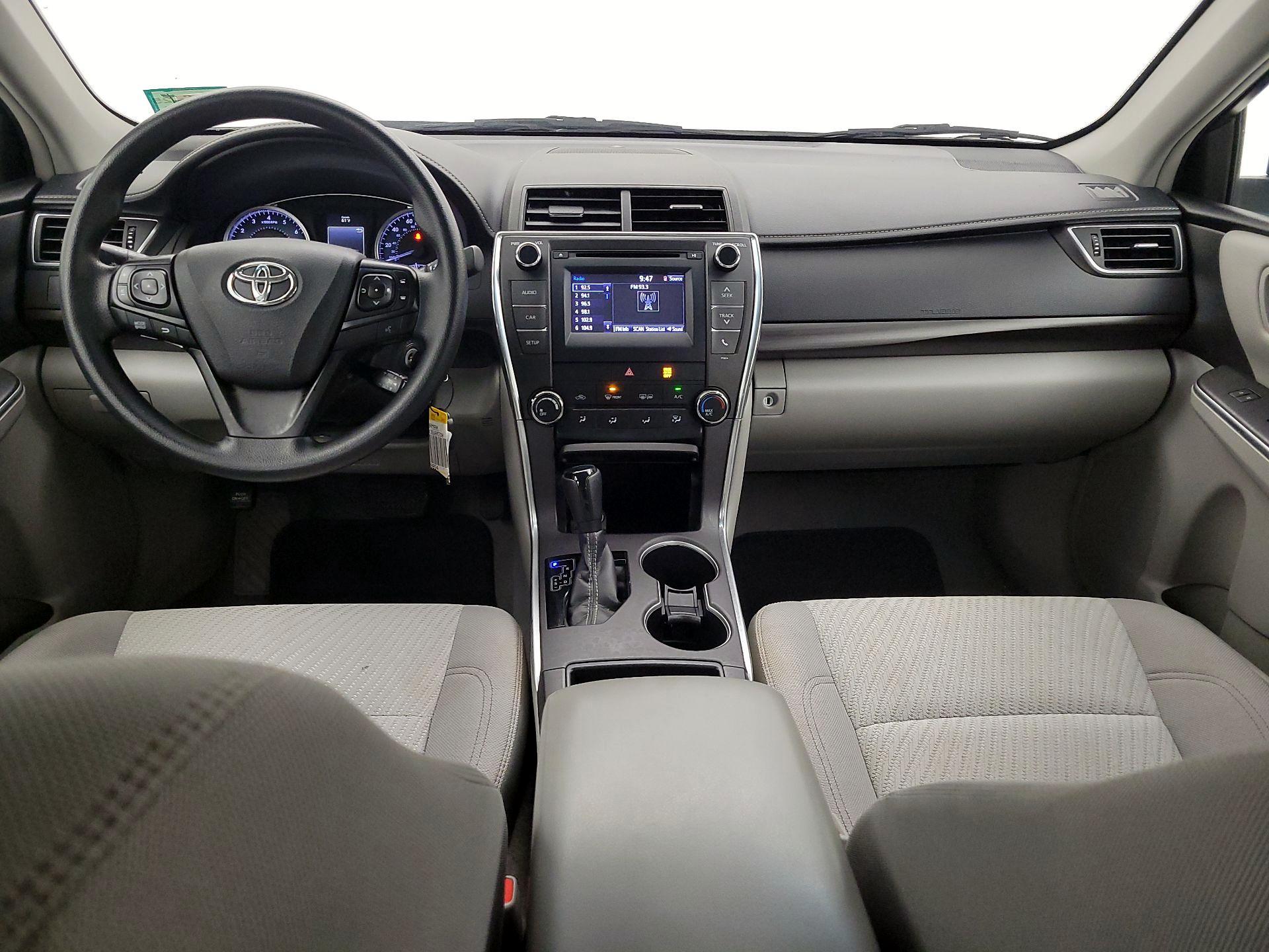 Thumbnail: 2016 Toyota Camry - 9