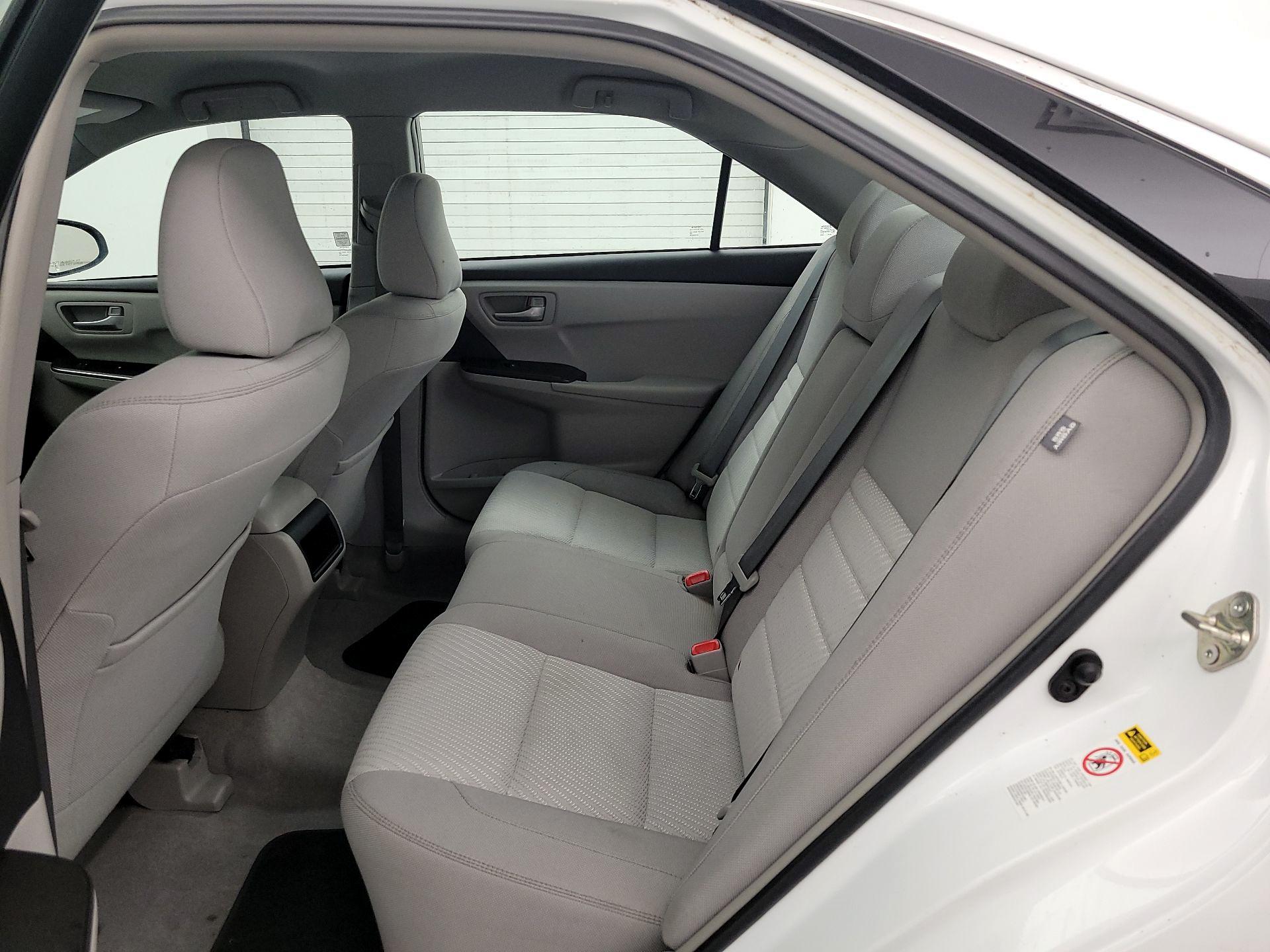 Thumbnail: 2016 Toyota Camry - 19