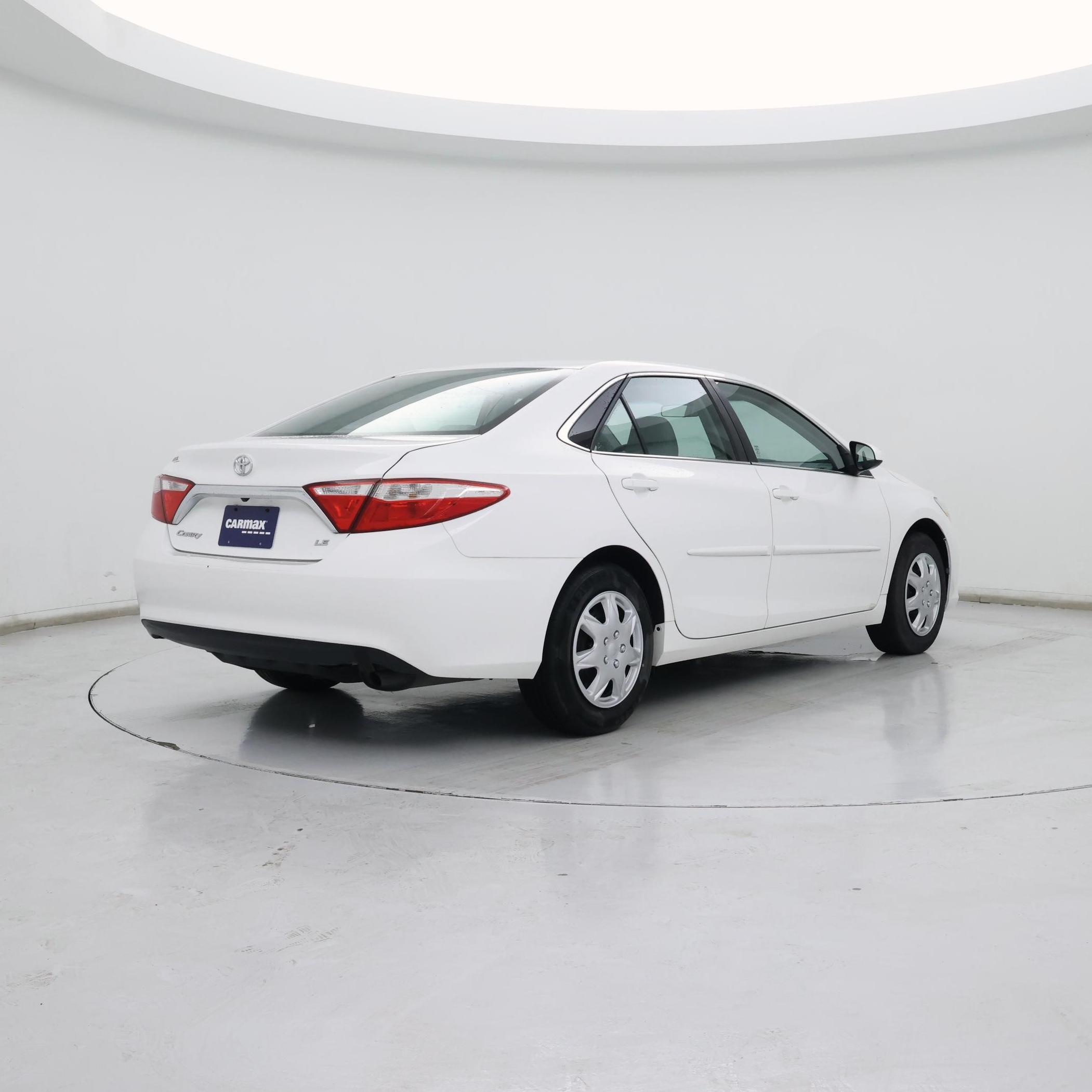 Thumbnail: 2016 Toyota Camry - 8