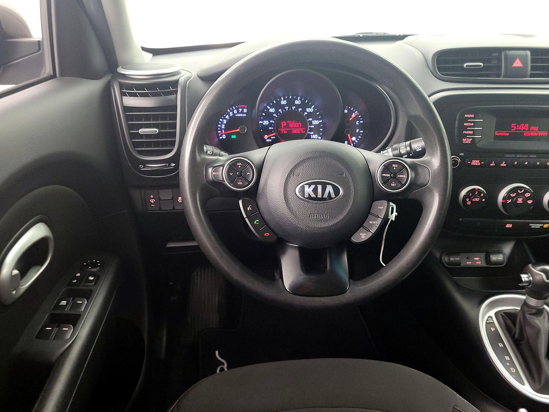 Thumbnail: 2016 Kia Soul - 10