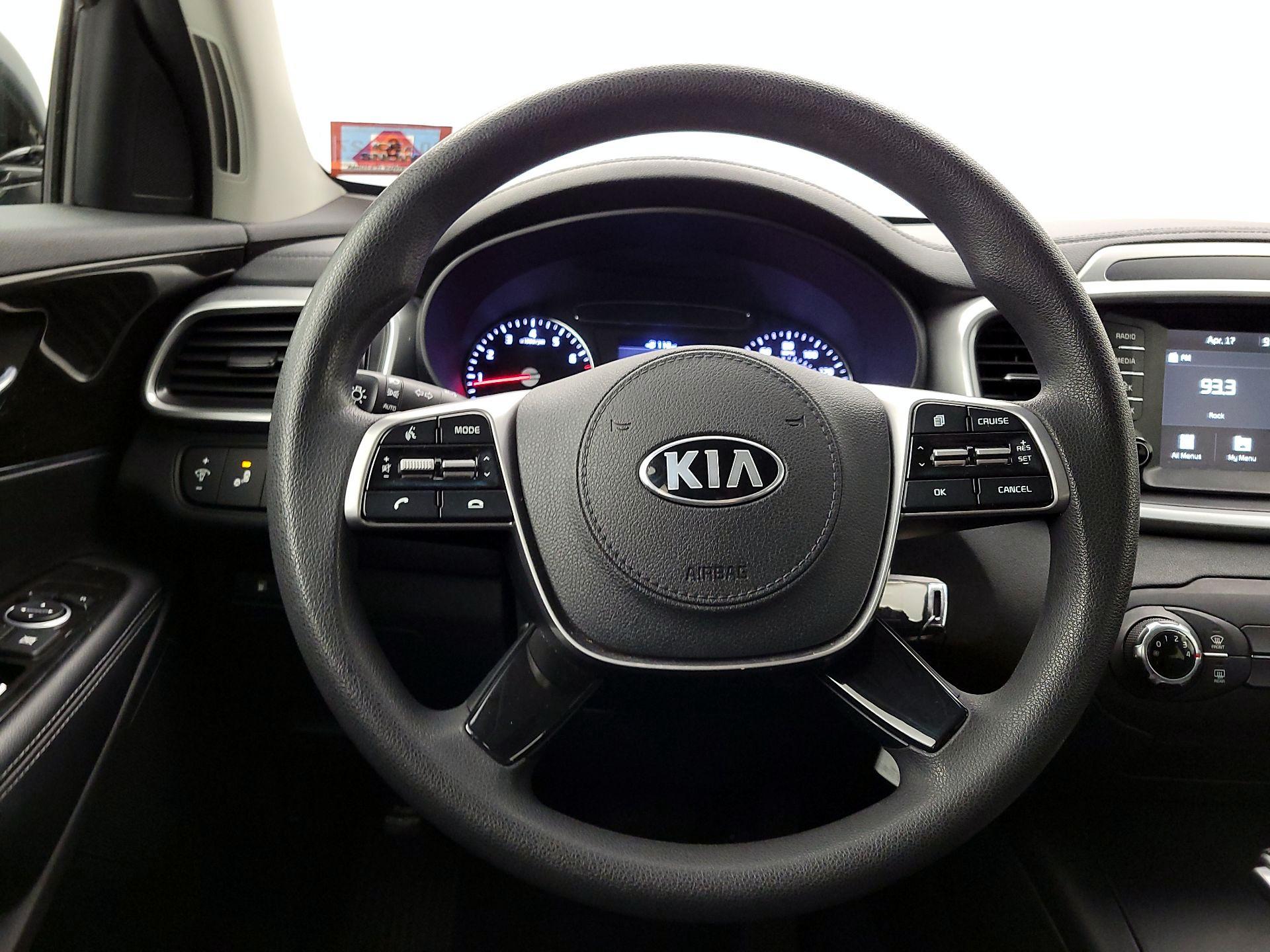 Thumbnail: 2020 Kia Sorento - 10