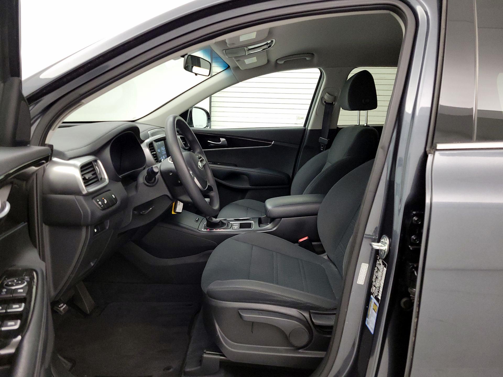 Thumbnail: 2020 Kia Sorento - 11