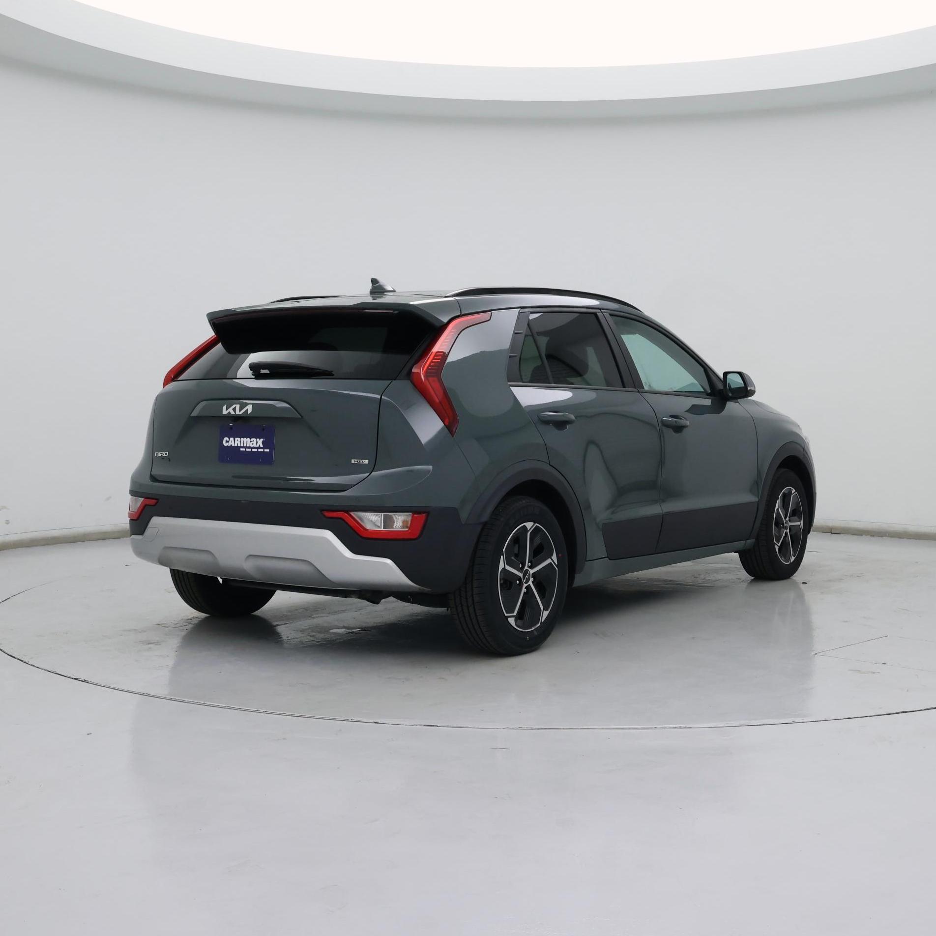 Thumbnail: 2023 Kia Niro - 8