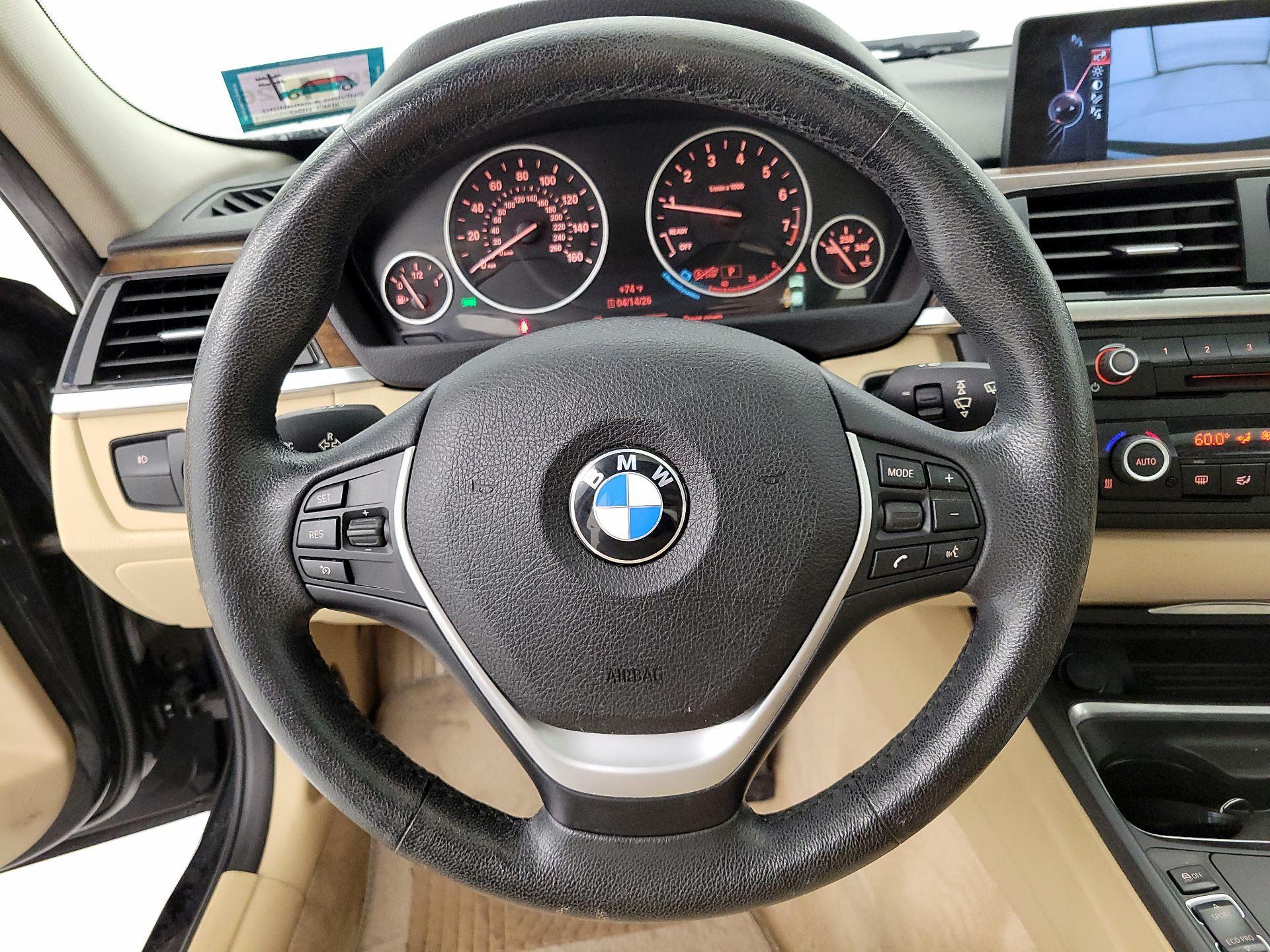 Thumbnail: 2015 BMW 3 Series - 10