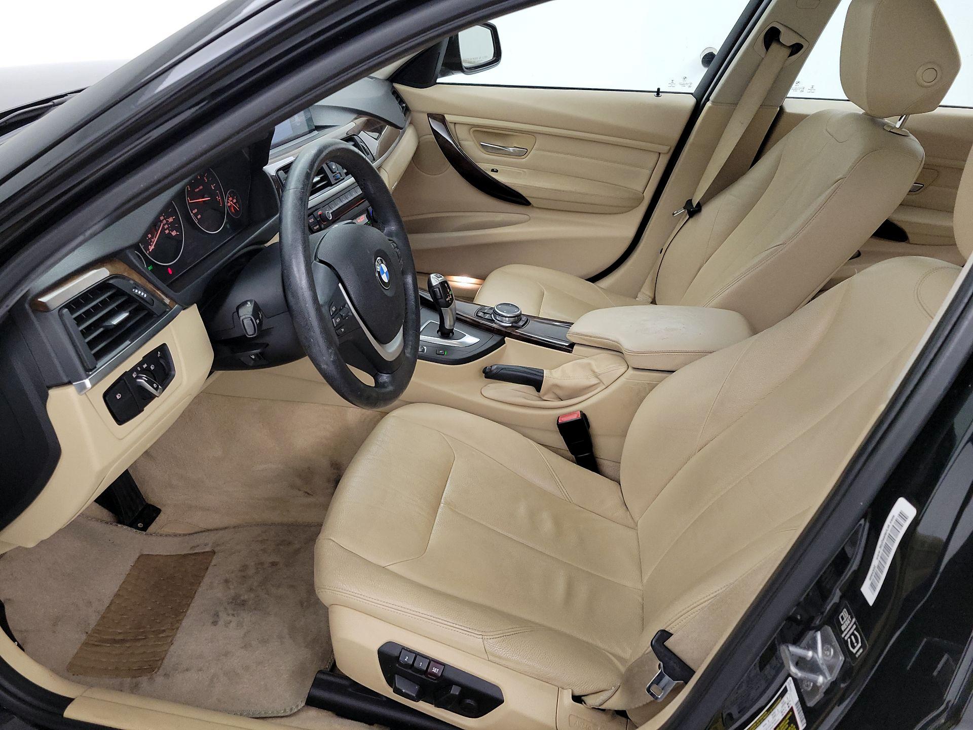 Thumbnail: 2015 BMW 3 Series - 11