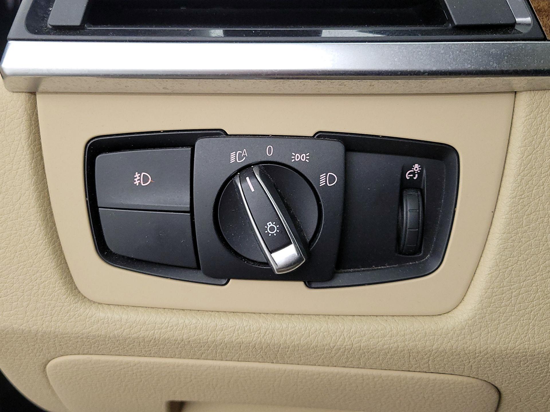 Thumbnail: 2015 BMW 3 Series - 13