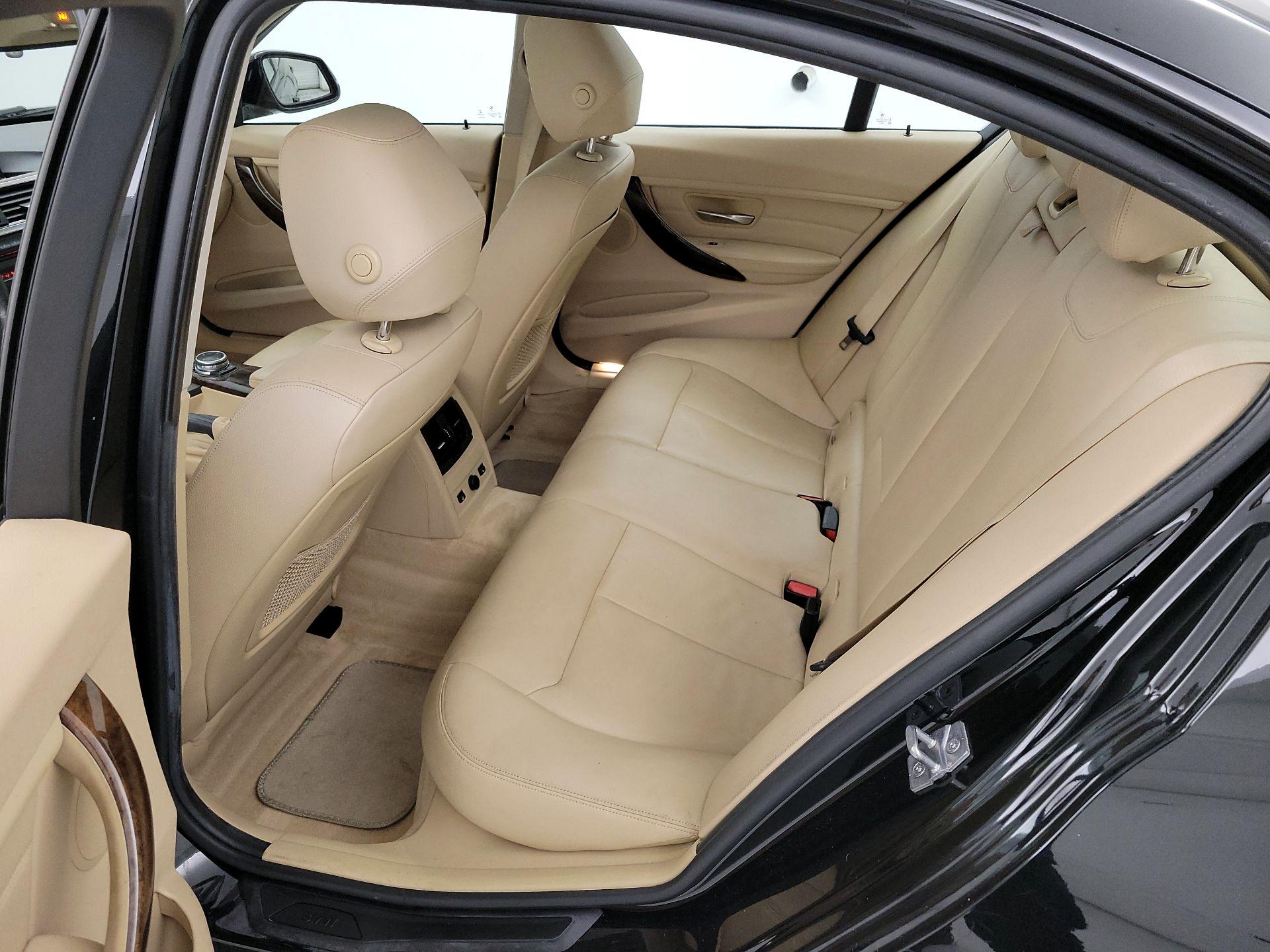 Thumbnail: 2015 BMW 3 Series - 20