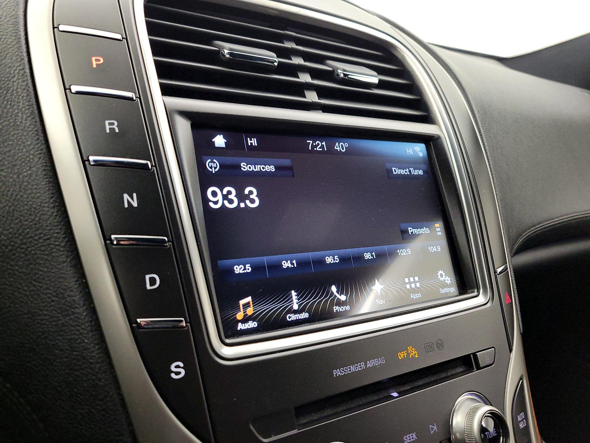 Thumbnail: 2017 Lincoln MKX - 16