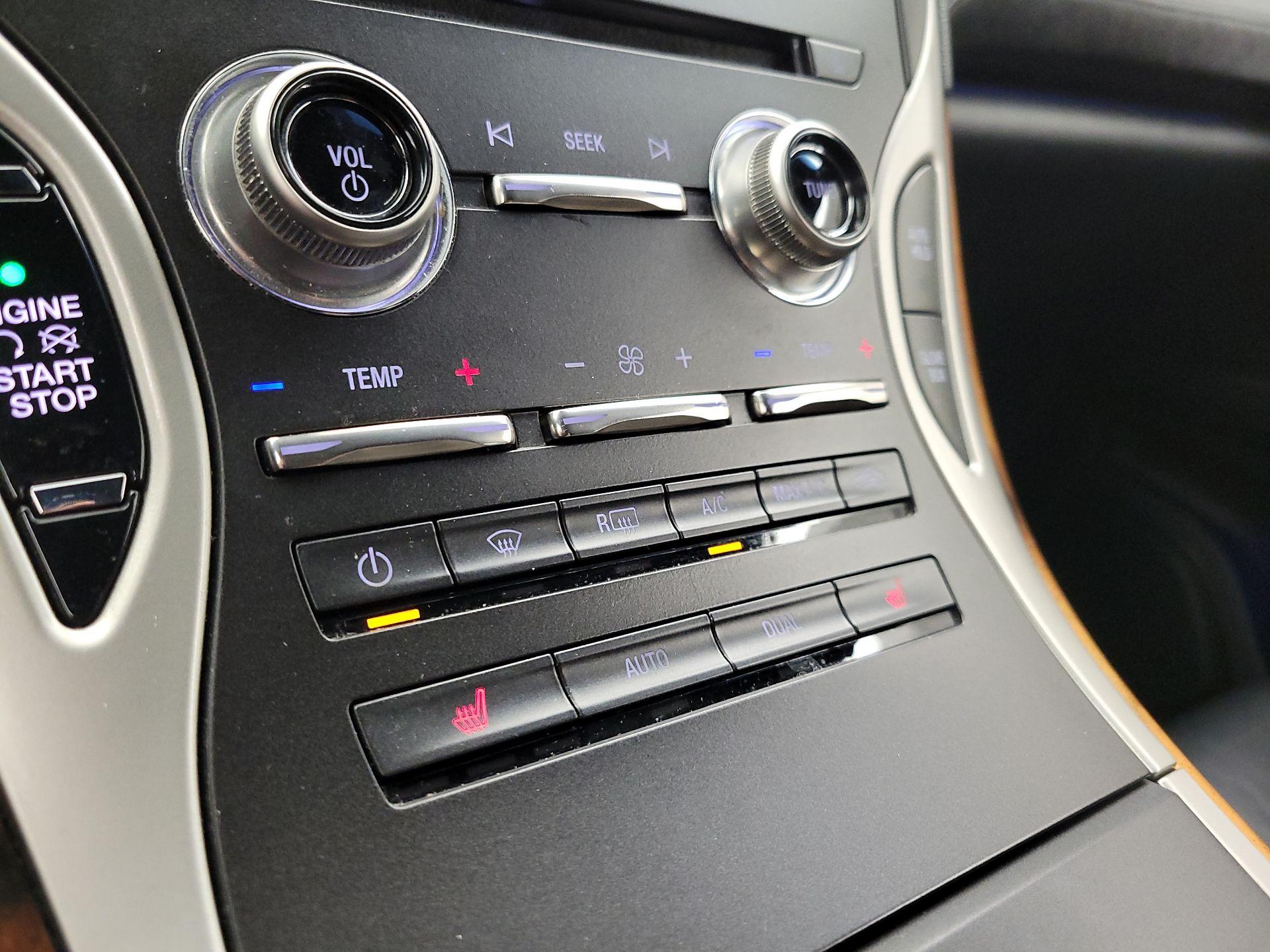 Thumbnail: 2017 Lincoln MKX - 17