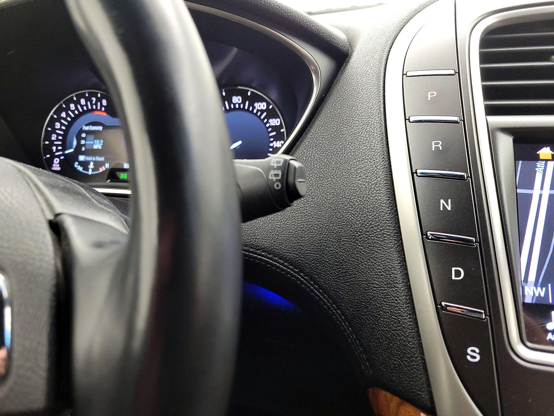 Thumbnail: 2017 Lincoln MKX - 18