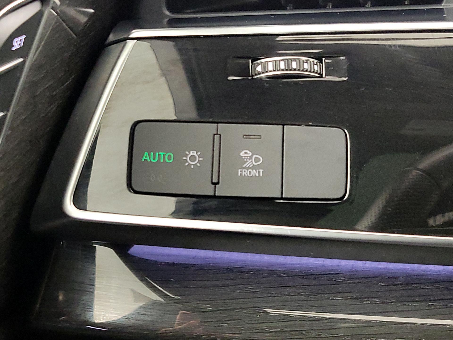 Thumbnail: 2020 Audi SQ7 - 13