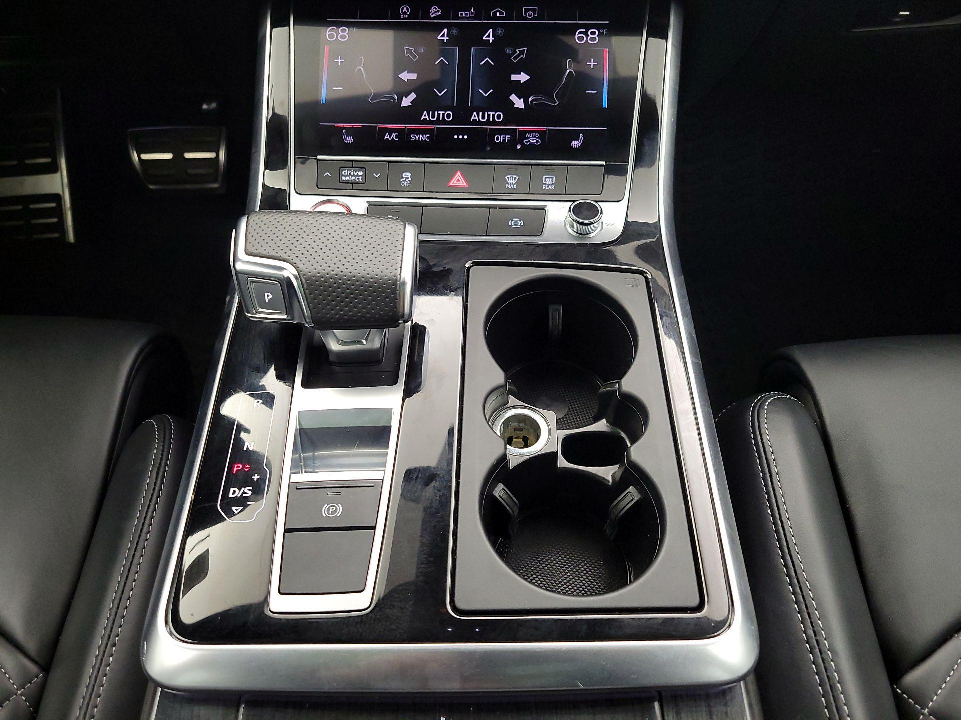 Thumbnail: 2020 Audi SQ7 - 18