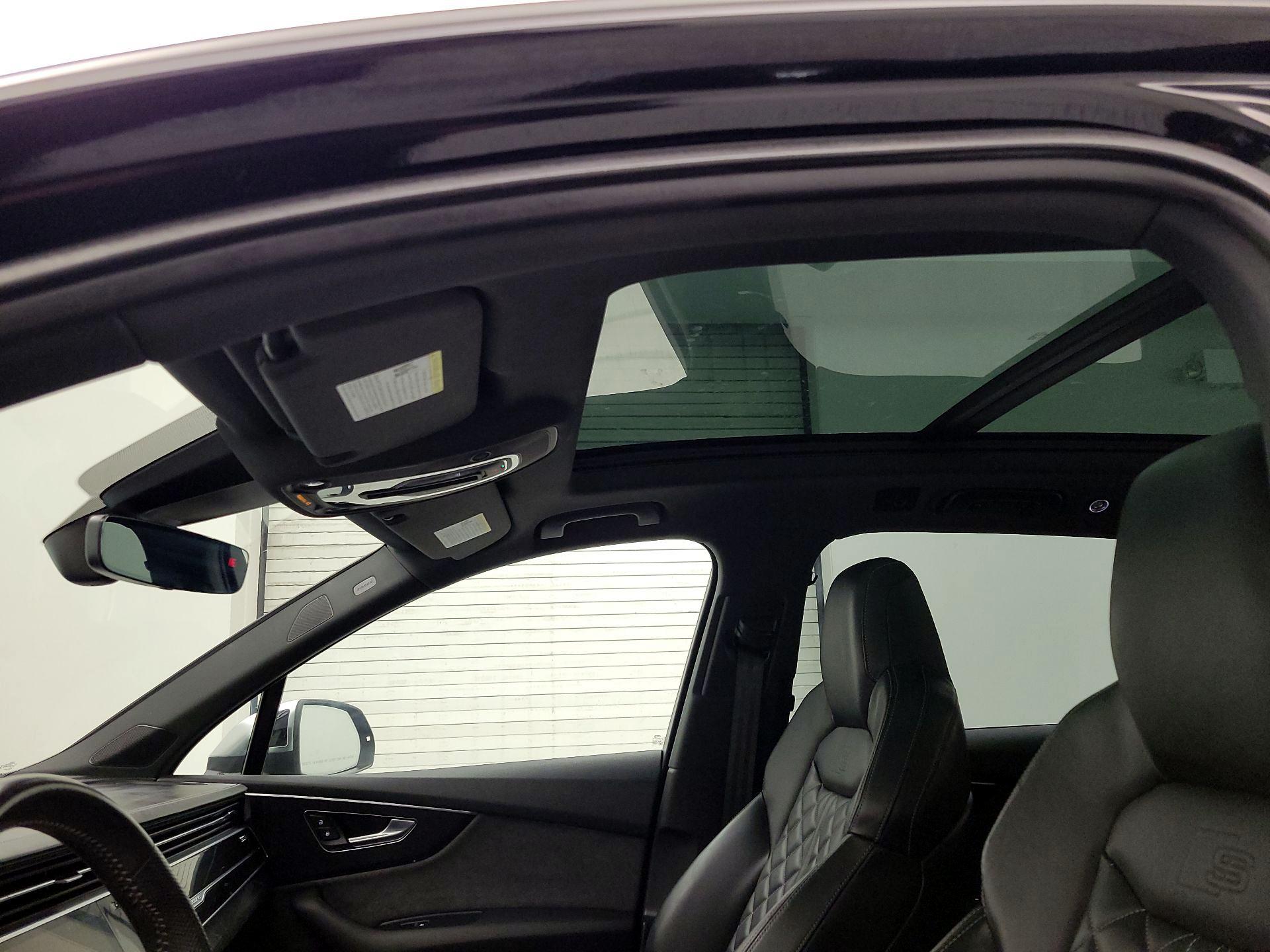 Thumbnail: 2020 Audi SQ7 - 19