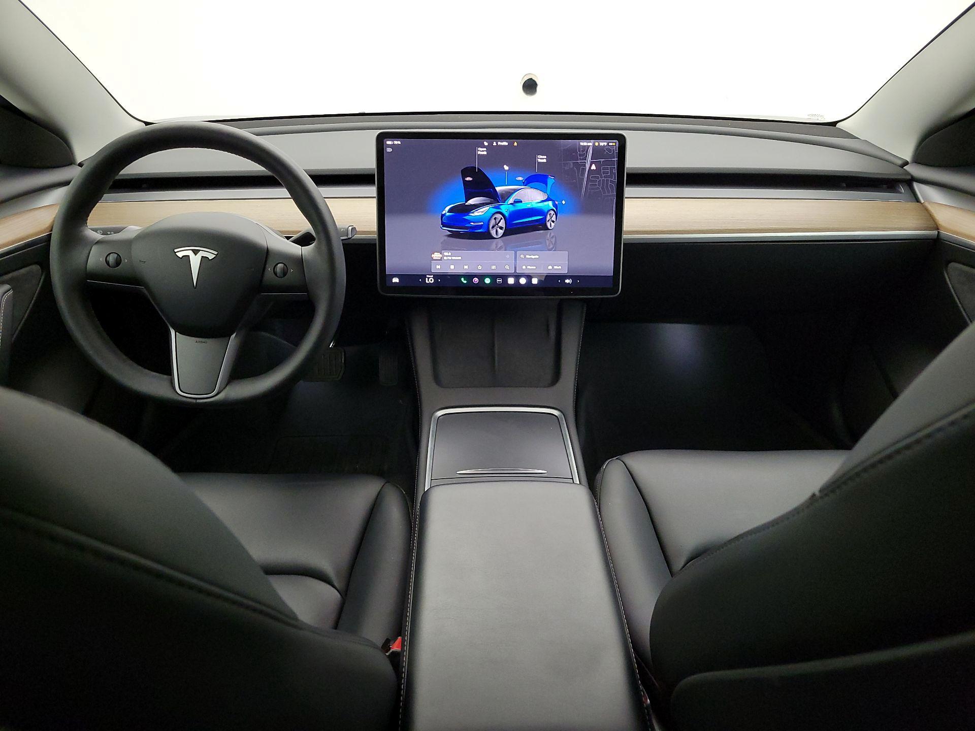 Thumbnail: 2023 Tesla Model 3 - 9