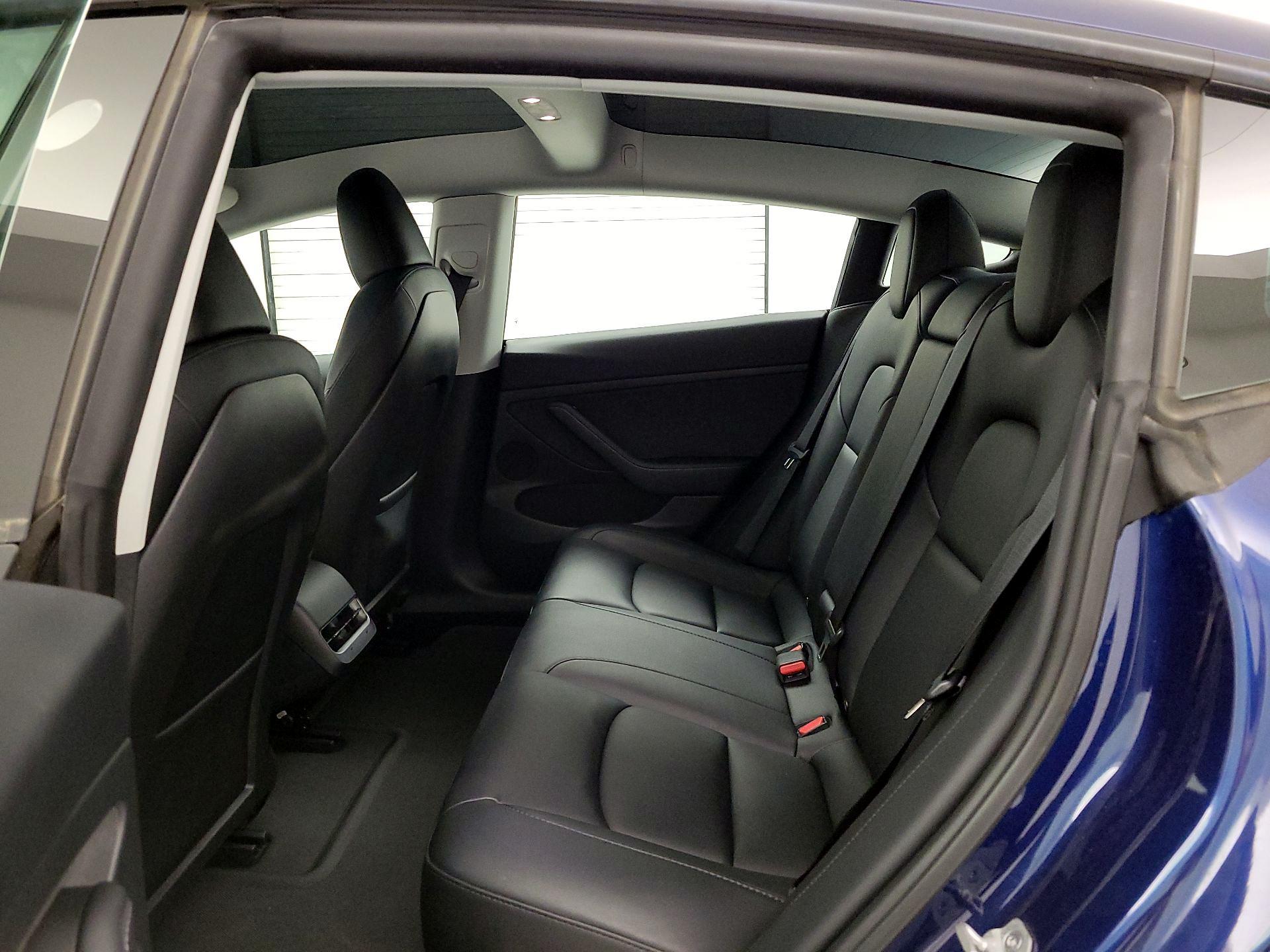 Thumbnail: 2023 Tesla Model 3 - 19