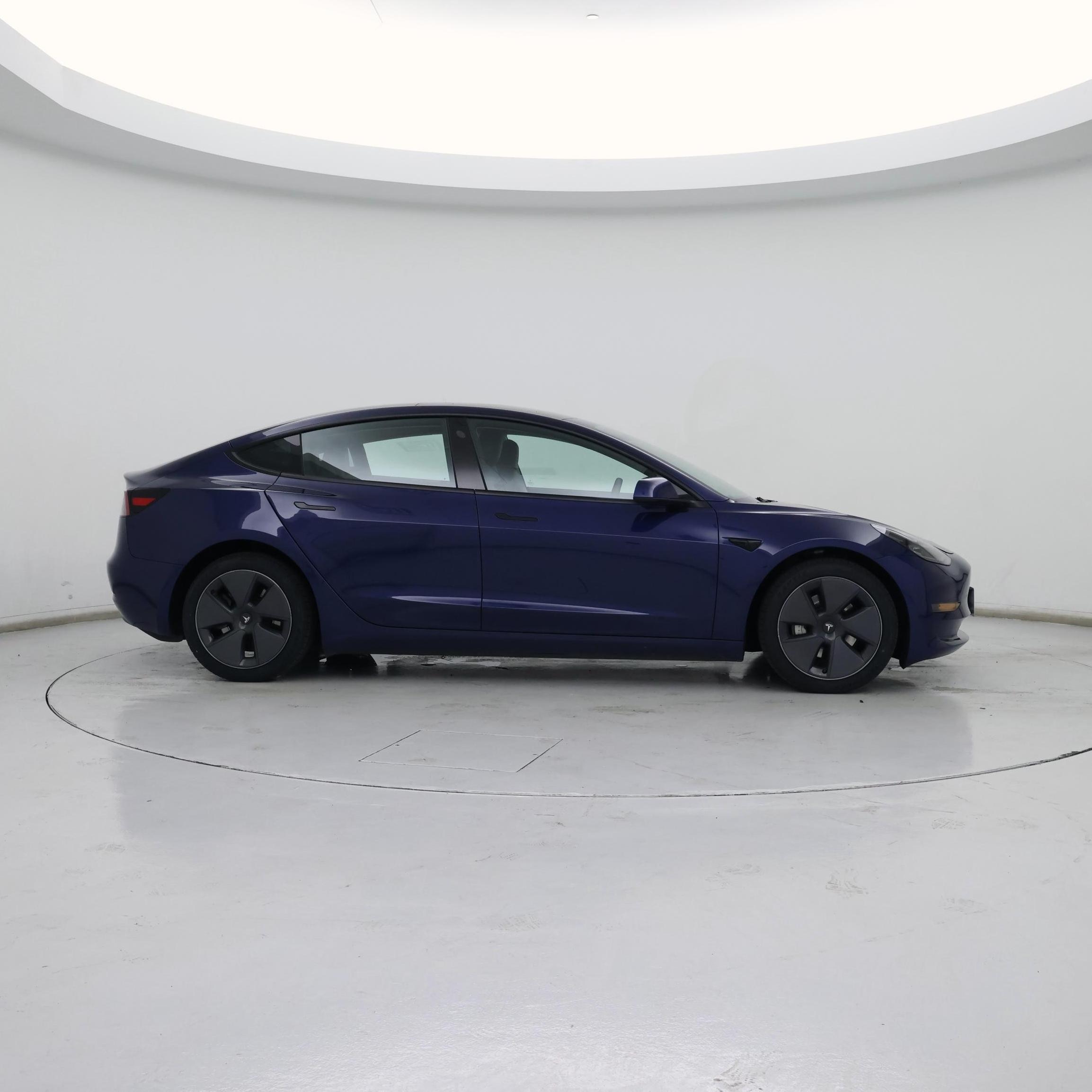 Thumbnail: 2023 Tesla Model 3 - 7