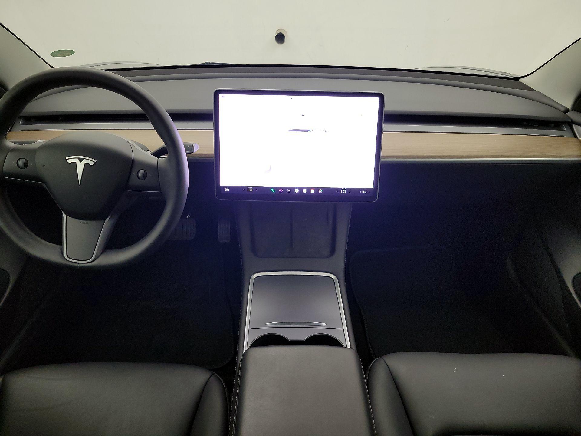 Thumbnail: 2023 Tesla Model 3 - 9