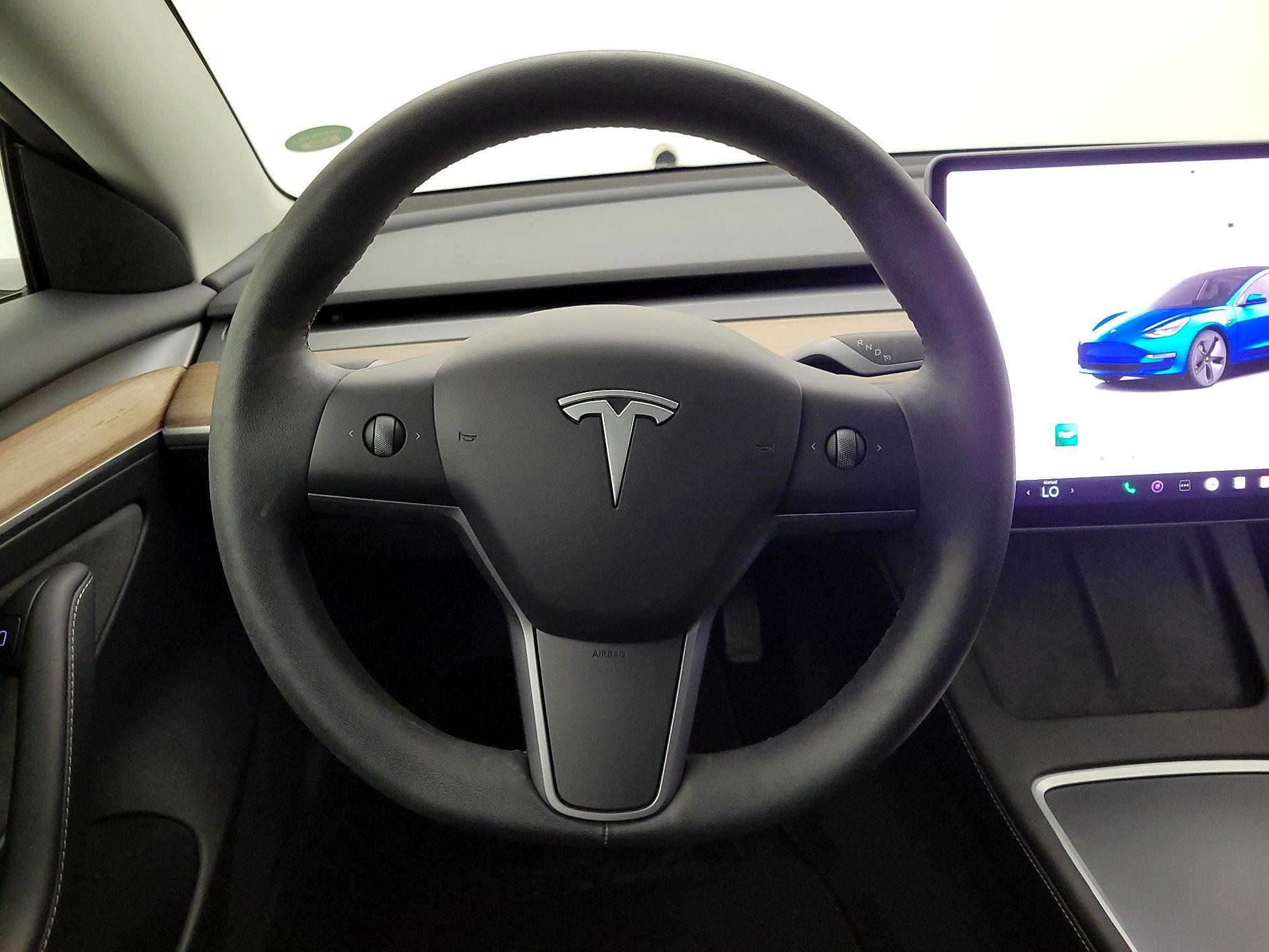 Thumbnail: 2023 Tesla Model 3 - 10