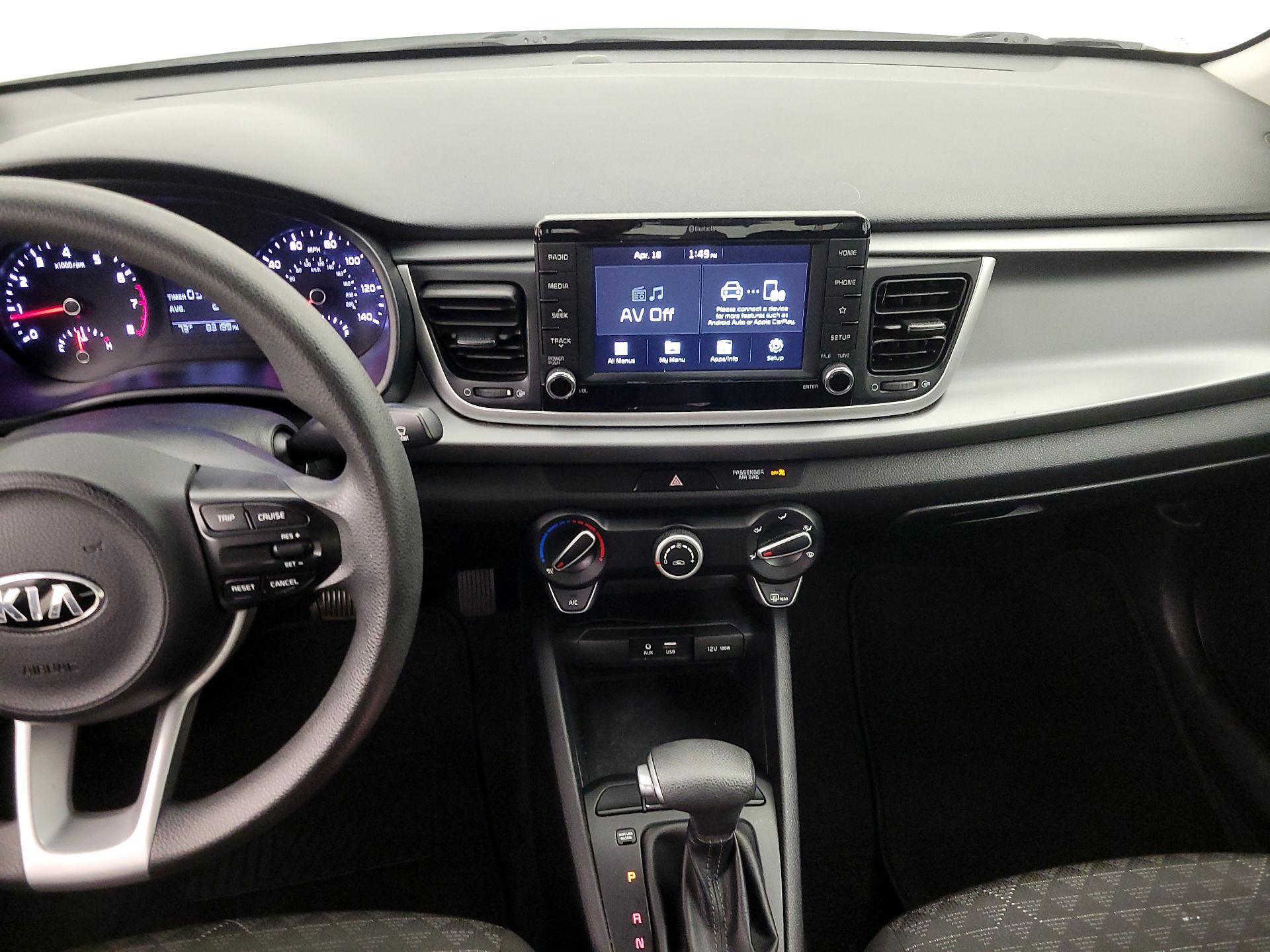 Thumbnail: 2020 Kia Rio - 9