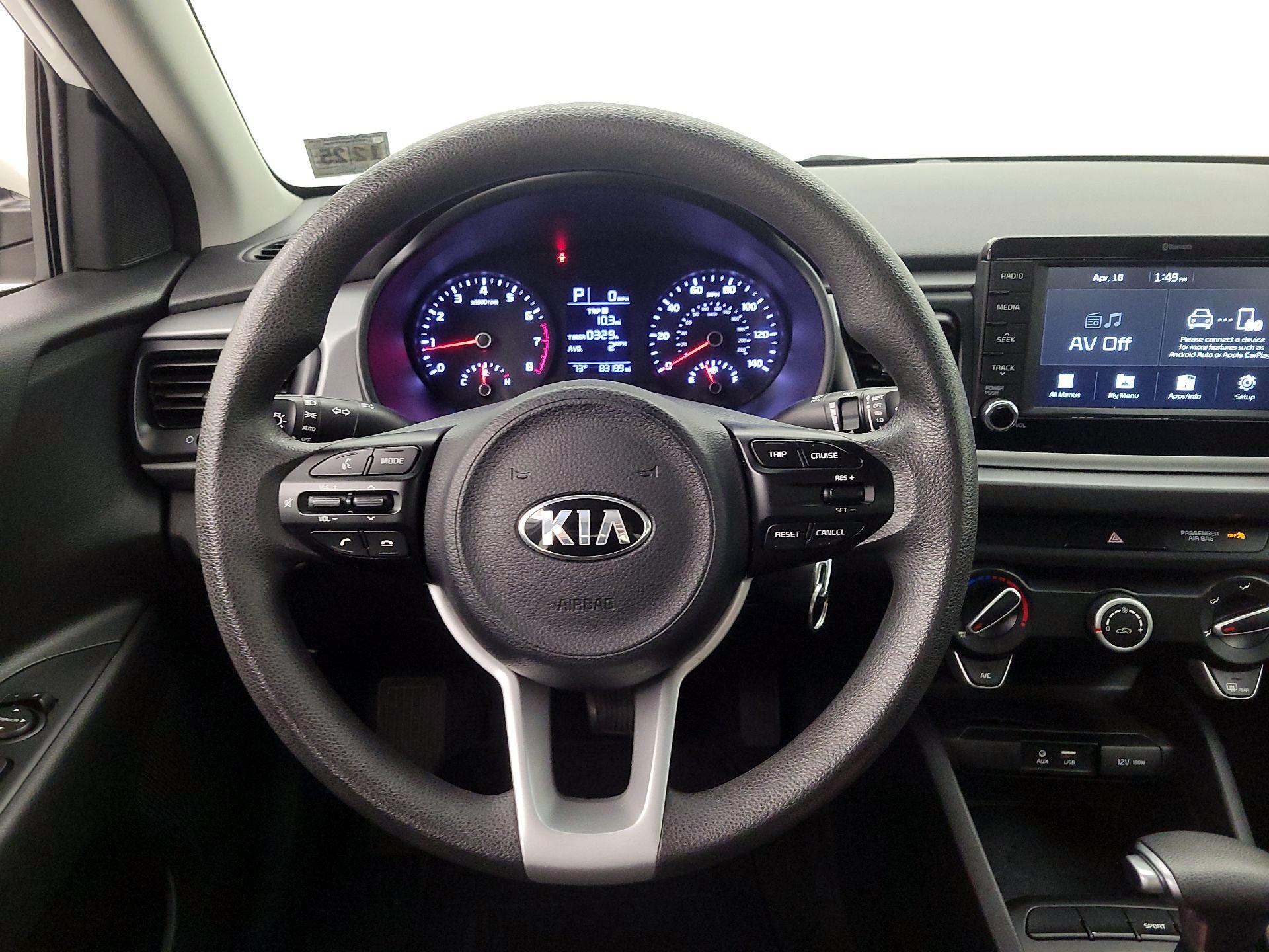 Thumbnail: 2020 Kia Rio - 10