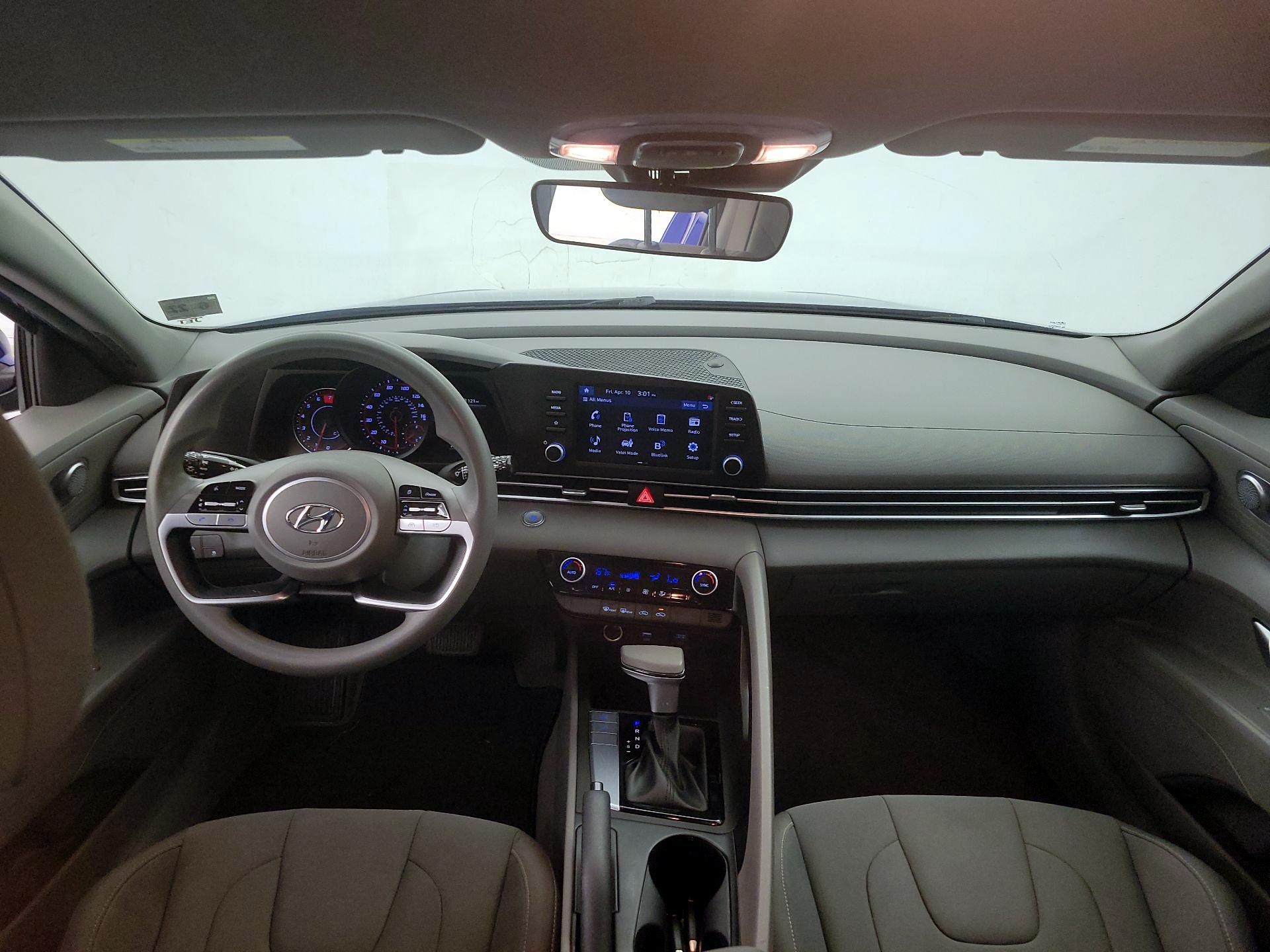 Thumbnail: 2022 Hyundai Elantra - 9