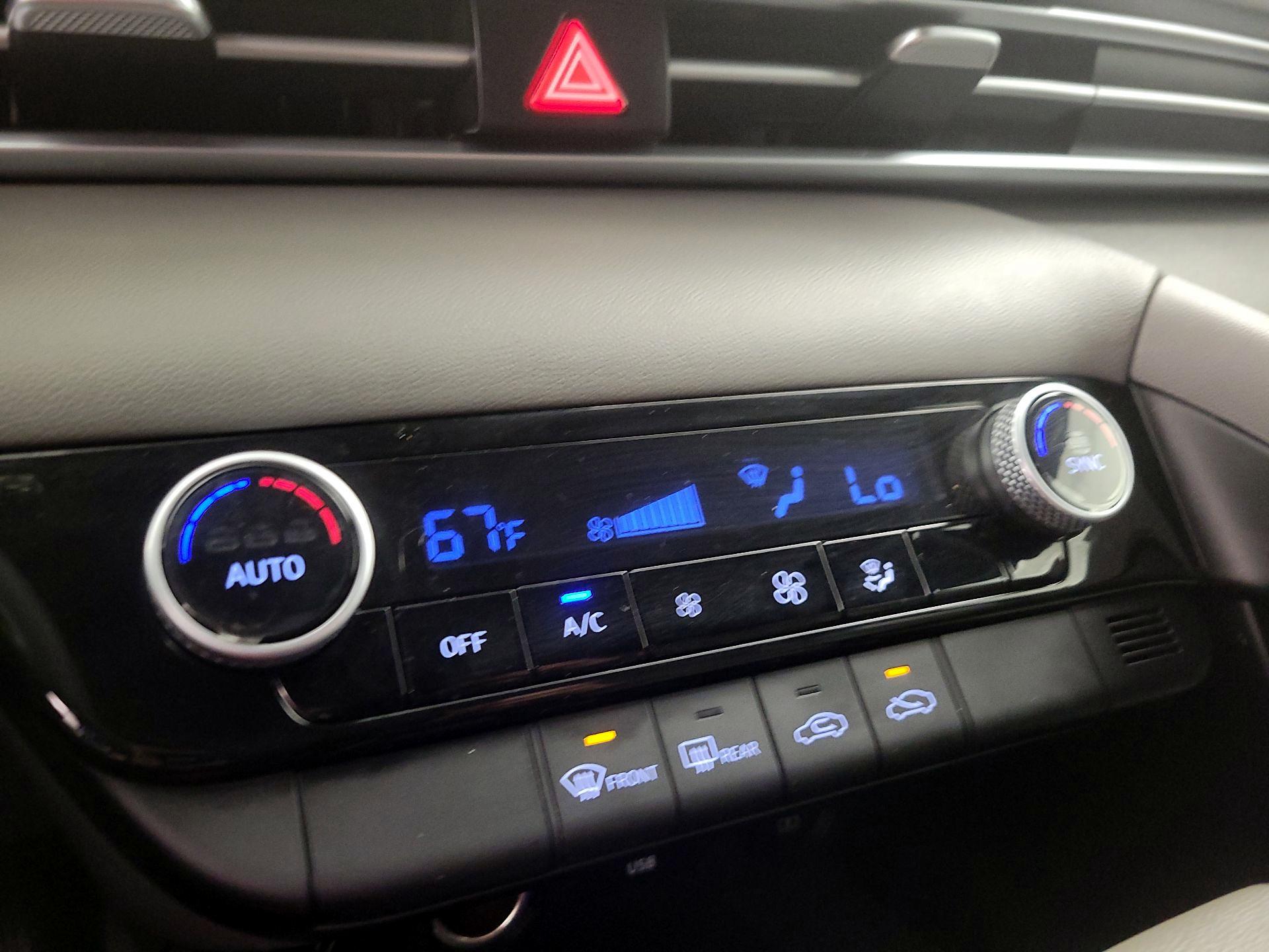 Thumbnail: 2022 Hyundai Elantra - 17