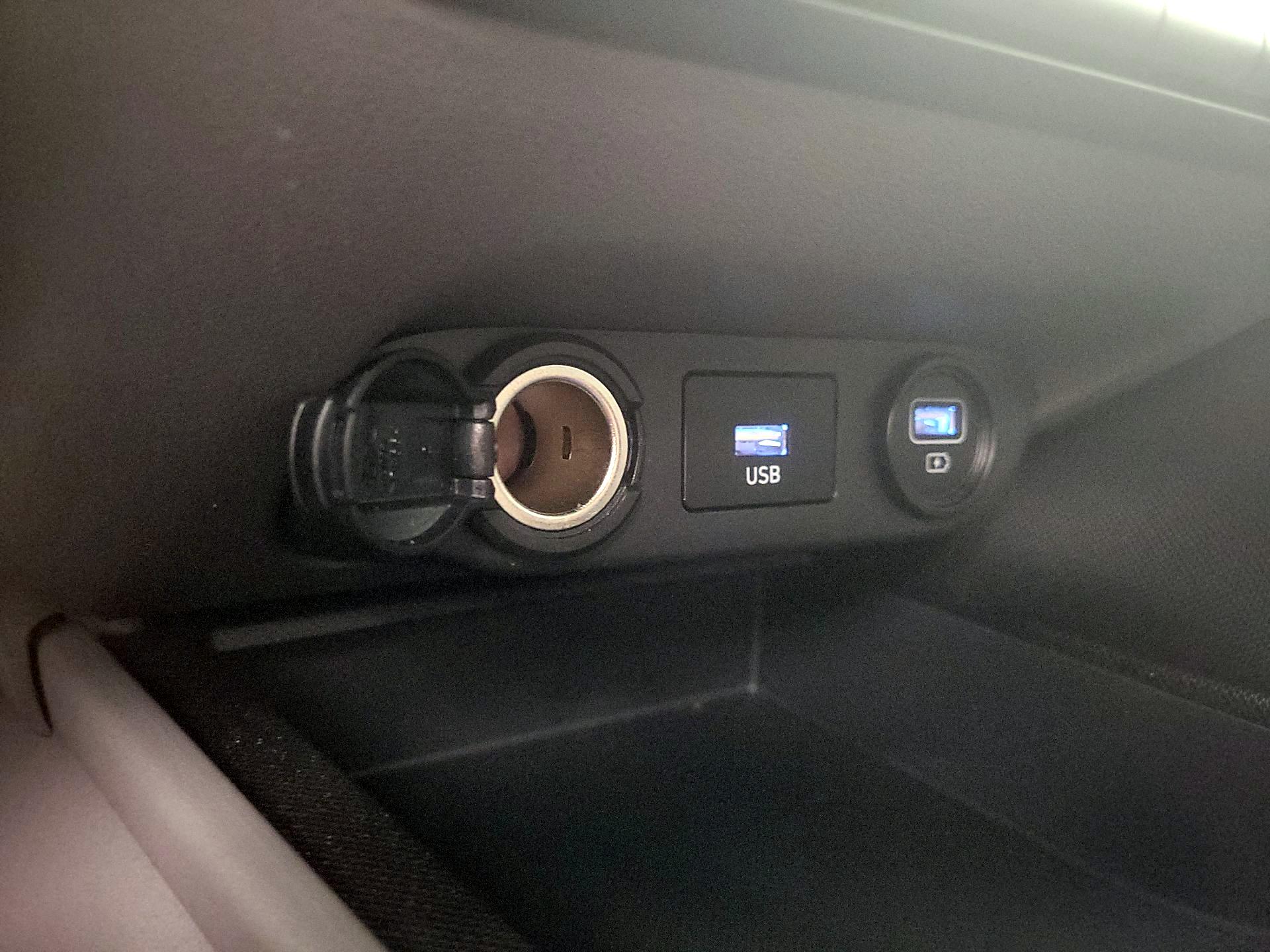 Thumbnail: 2022 Hyundai Elantra - 19