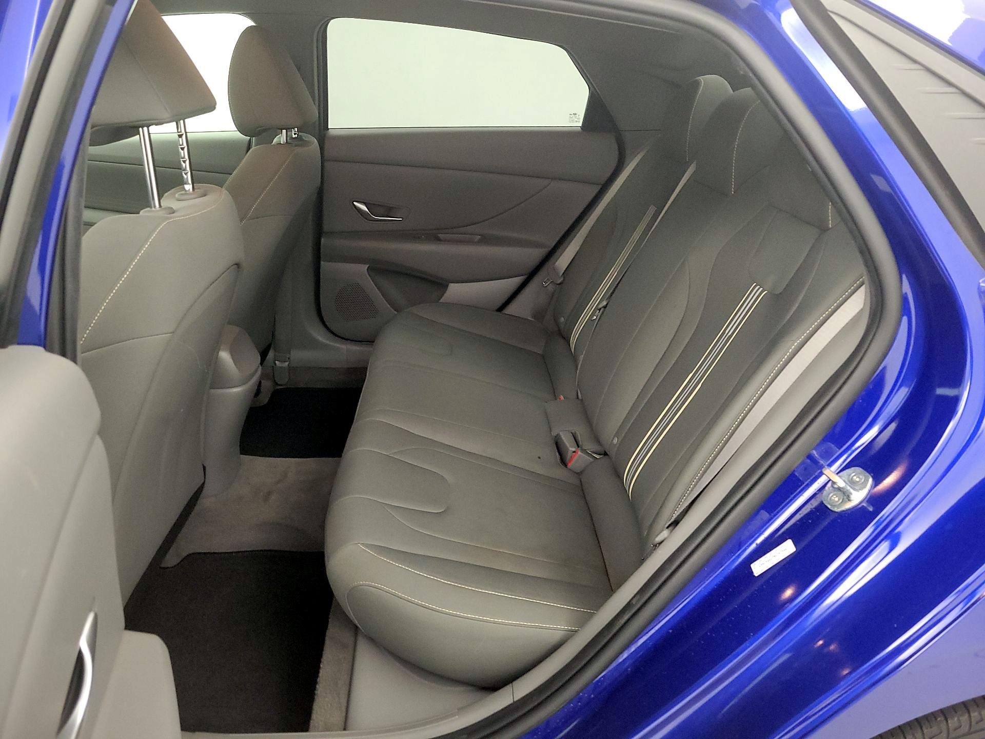 Thumbnail: 2022 Hyundai Elantra - 20