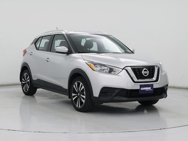 Silver 2018 Nissan Kicks SV FWD SUV / Crossover Front-Wheel Drive Automatic