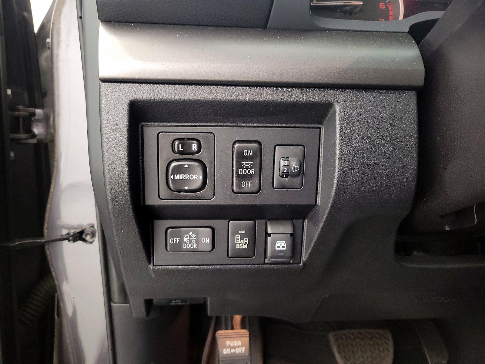 2016 Toyota Tundra SR5 - Photo 14