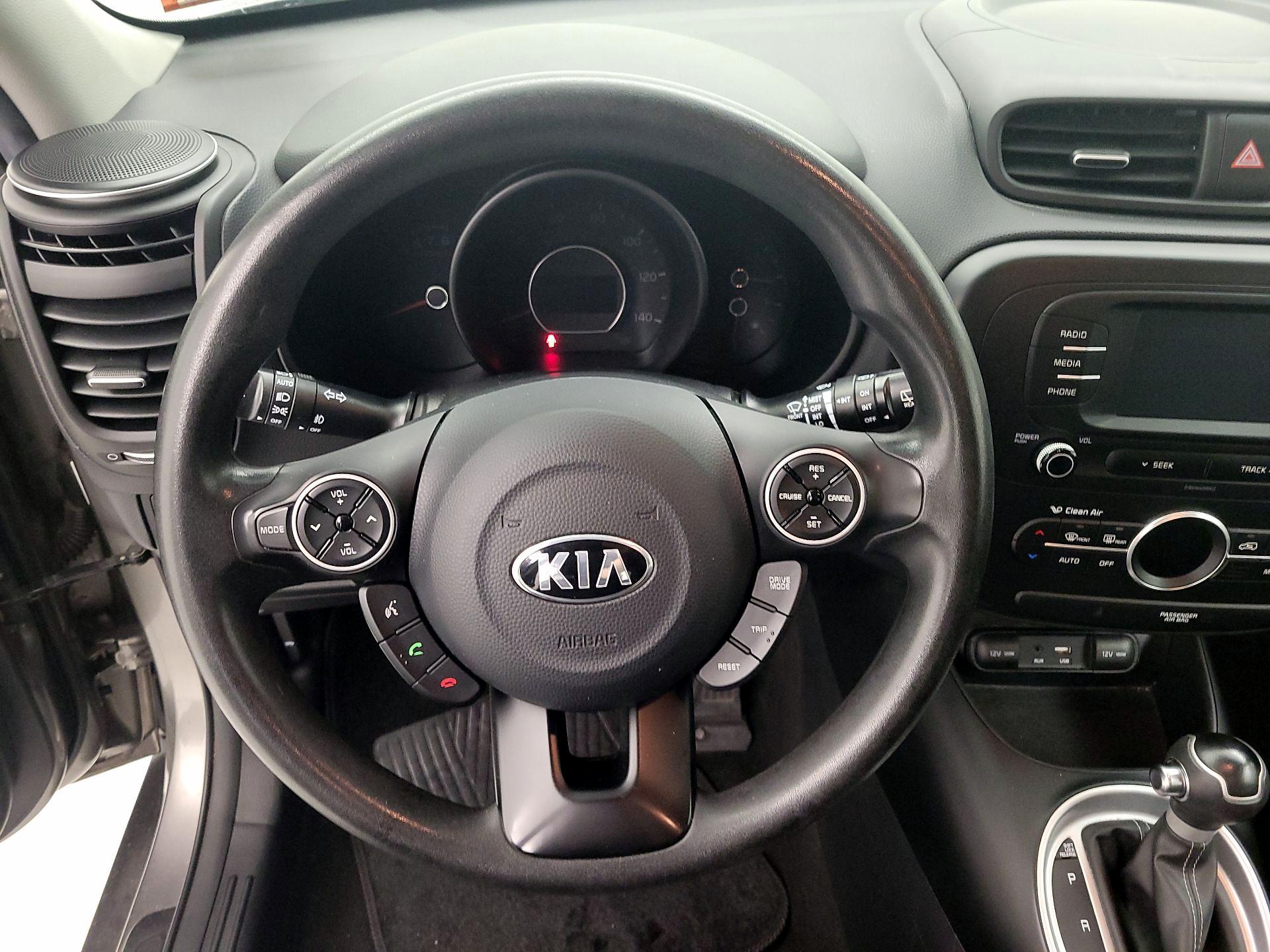 Thumbnail: 2017 Kia Soul - 10