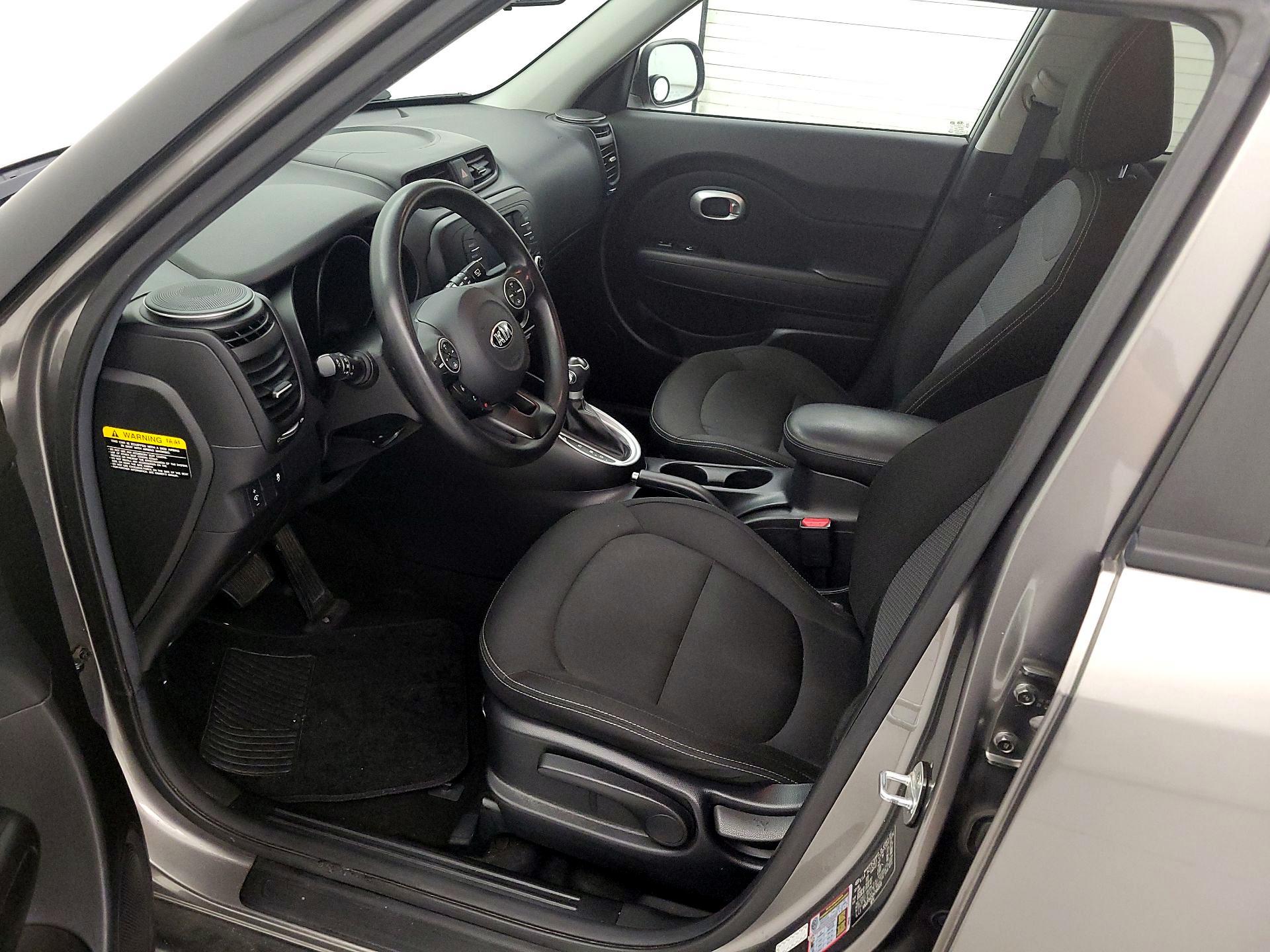 Thumbnail: 2017 Kia Soul - 11