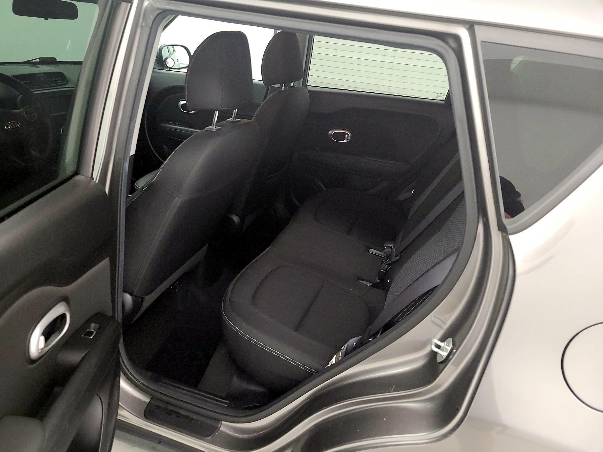 Thumbnail: 2017 Kia Soul - 19
