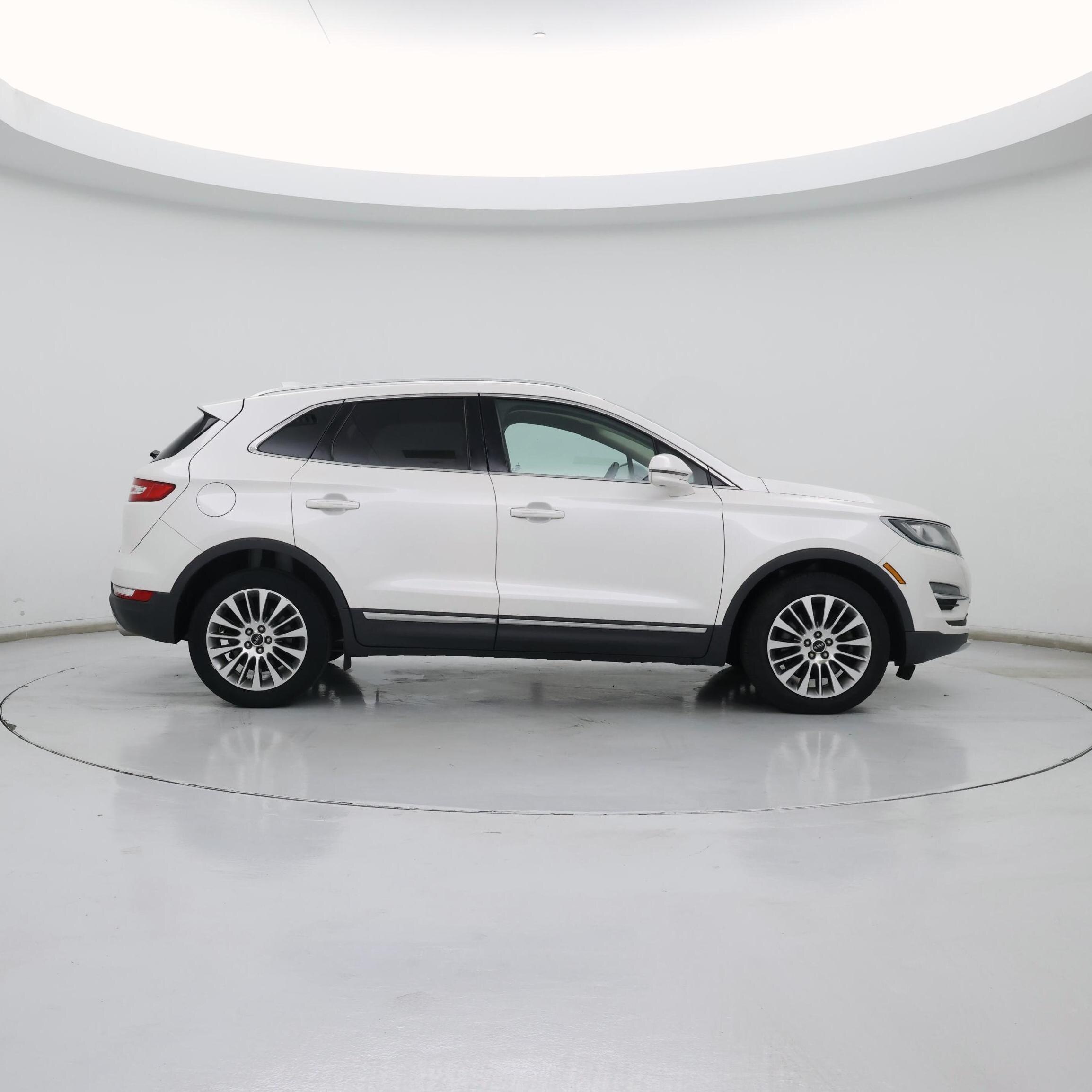 Thumbnail: 2017 Lincoln MKC - 7