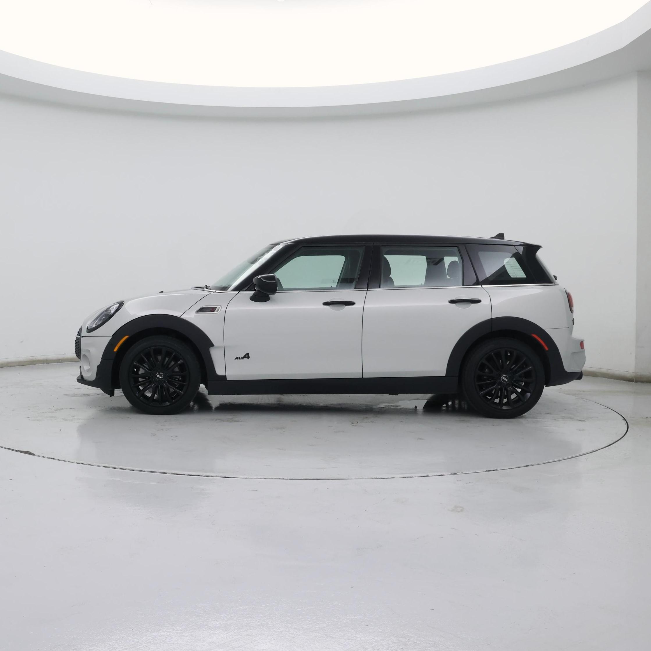 Thumbnail: 2023 MINI Cooper Clubman - 3
