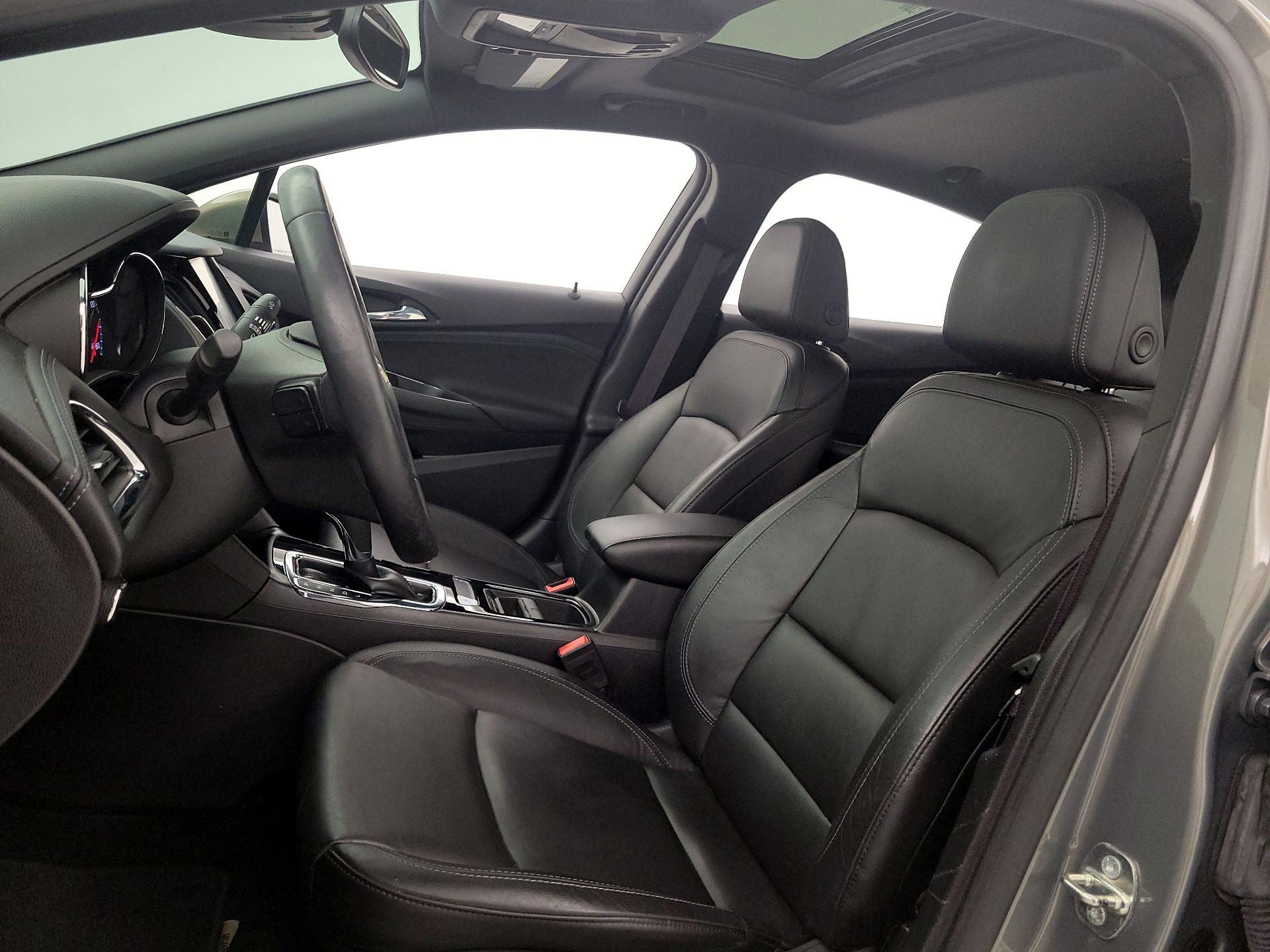 Thumbnail: 2017 Chevrolet Cruze - 11
