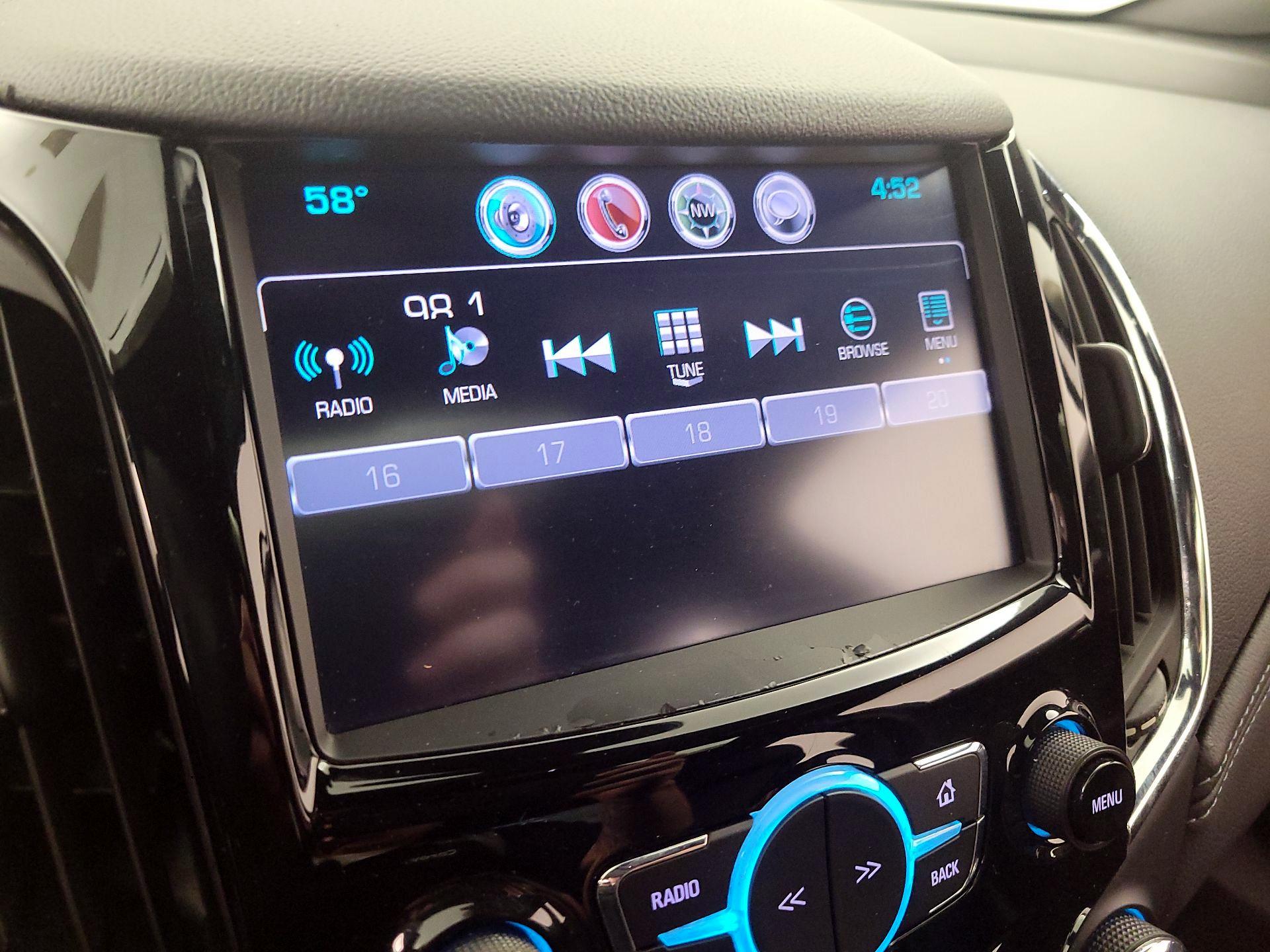 Thumbnail: 2017 Chevrolet Cruze - 16