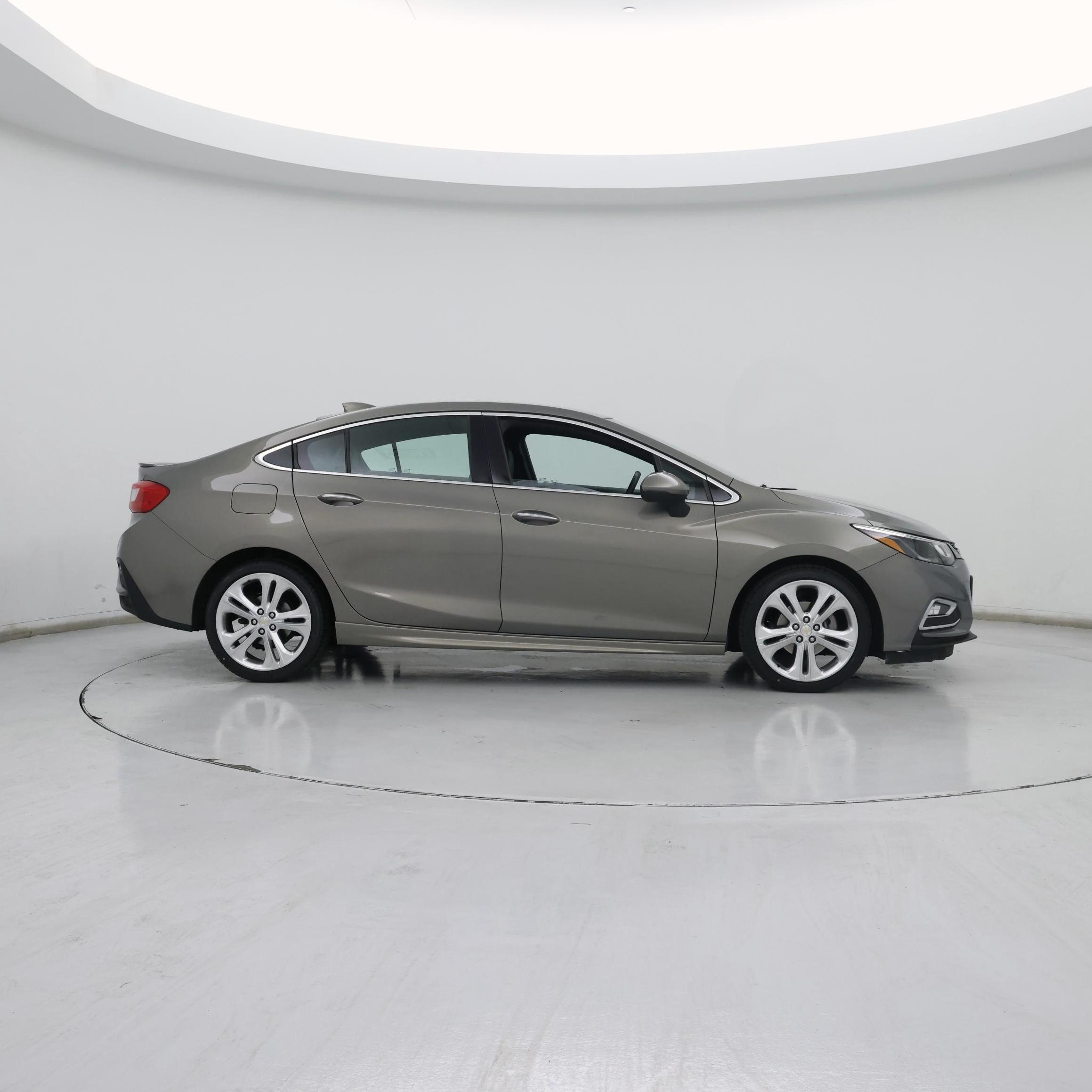 Thumbnail: 2017 Chevrolet Cruze - 7