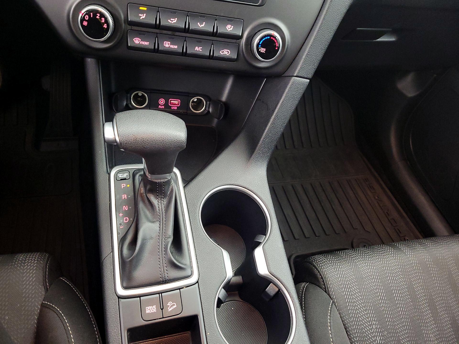 Thumbnail: 2019 Kia Sportage - 17