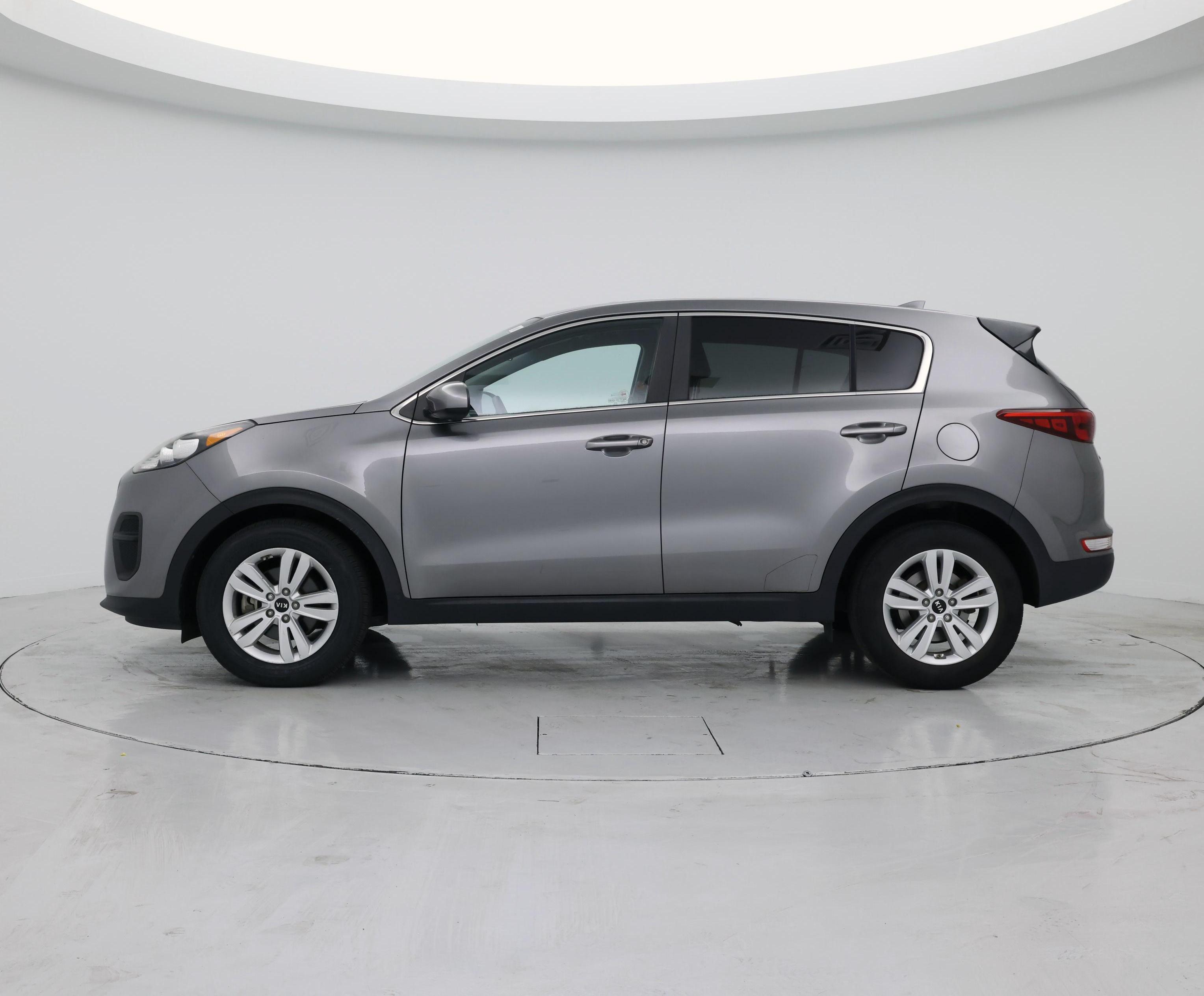 Thumbnail: 2019 Kia Sportage - 3