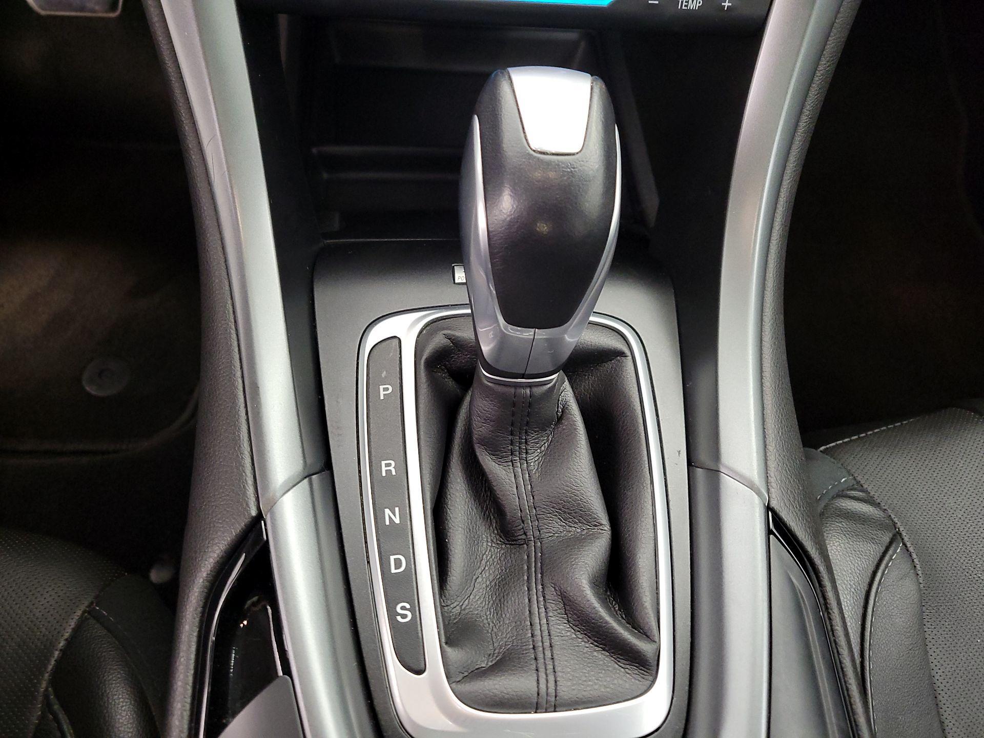 Thumbnail: 2014 Ford Fusion - 17