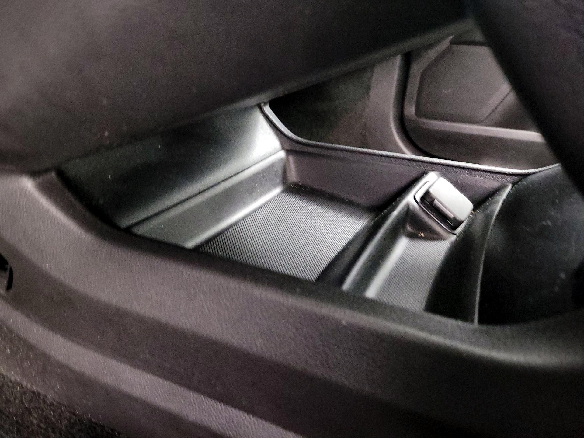 Thumbnail: 2014 Ford Fusion - 18