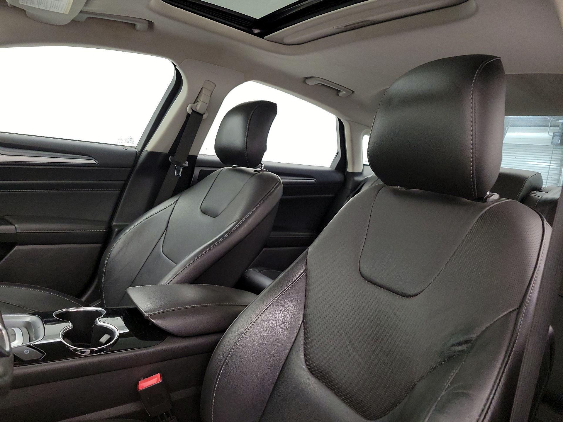 Thumbnail: 2014 Ford Fusion - 19