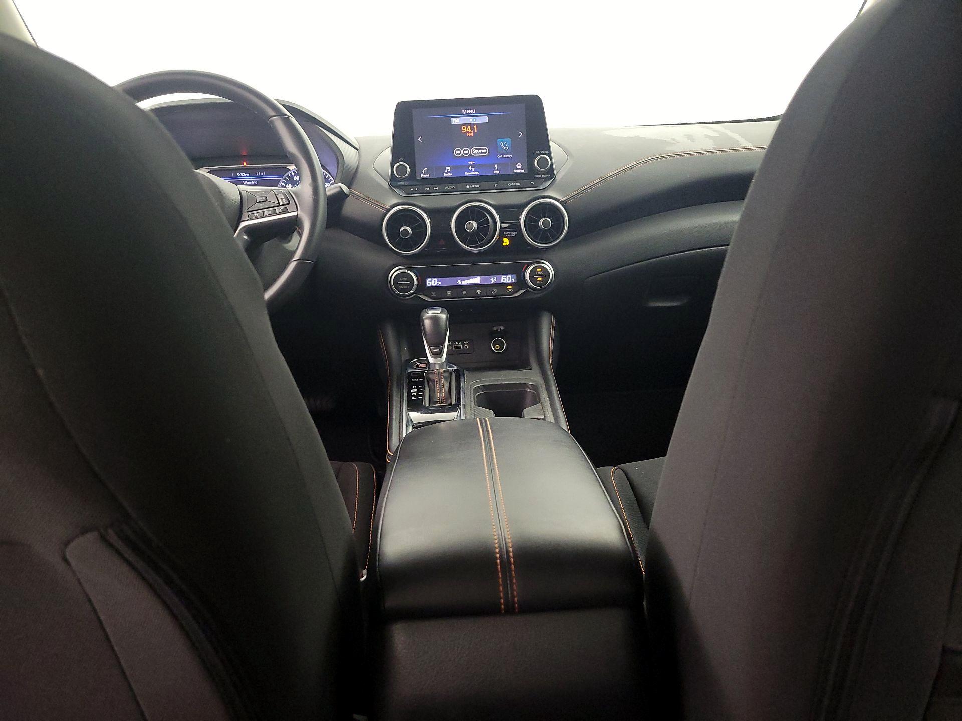 Thumbnail: 2020 Nissan Sentra - 9