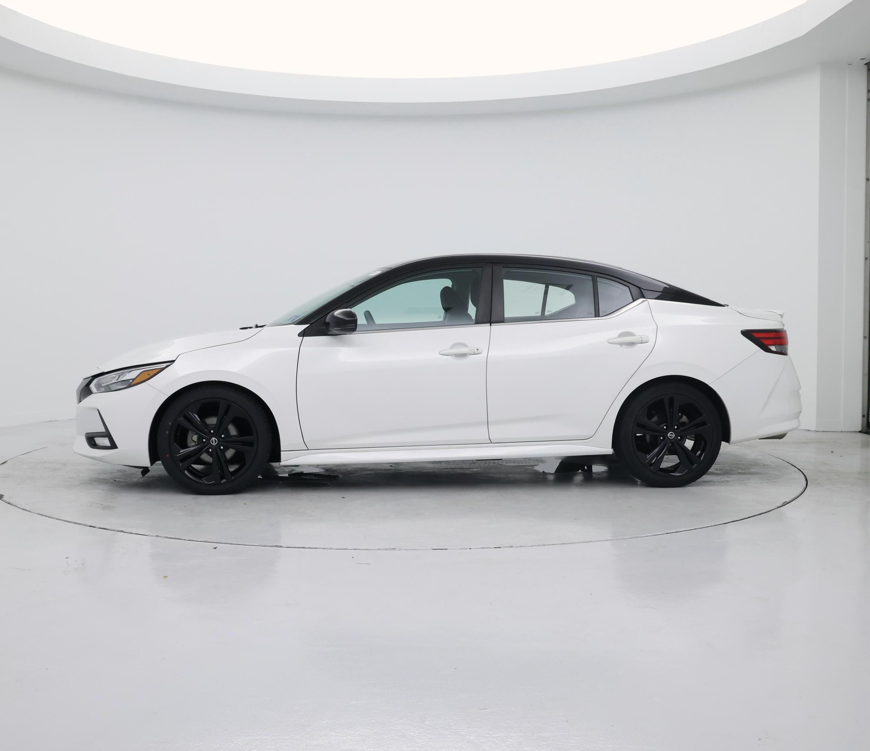 Thumbnail: 2020 Nissan Sentra - 3