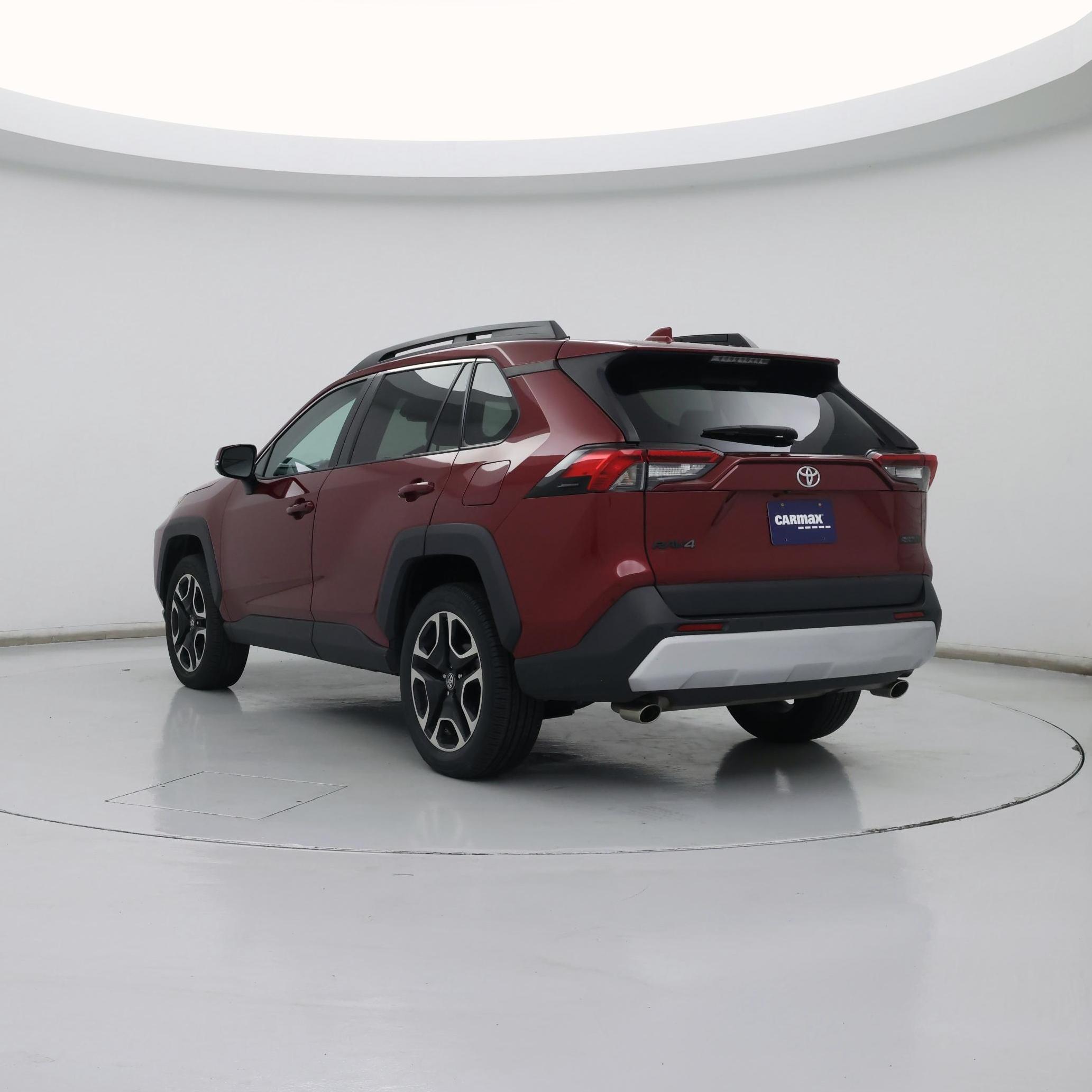 Thumbnail: 2019 Toyota RAV4 - 2