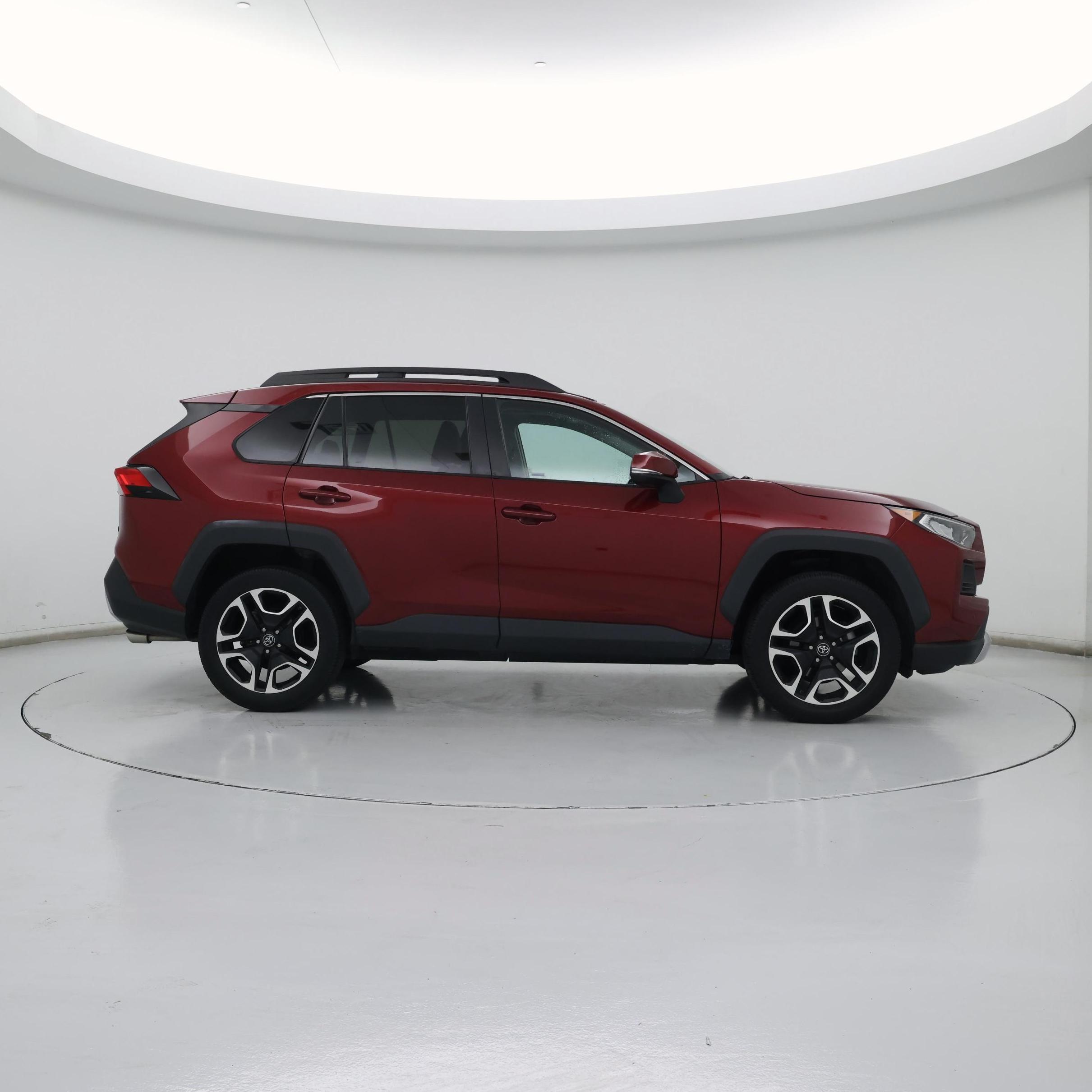 Thumbnail: 2019 Toyota RAV4 - 7