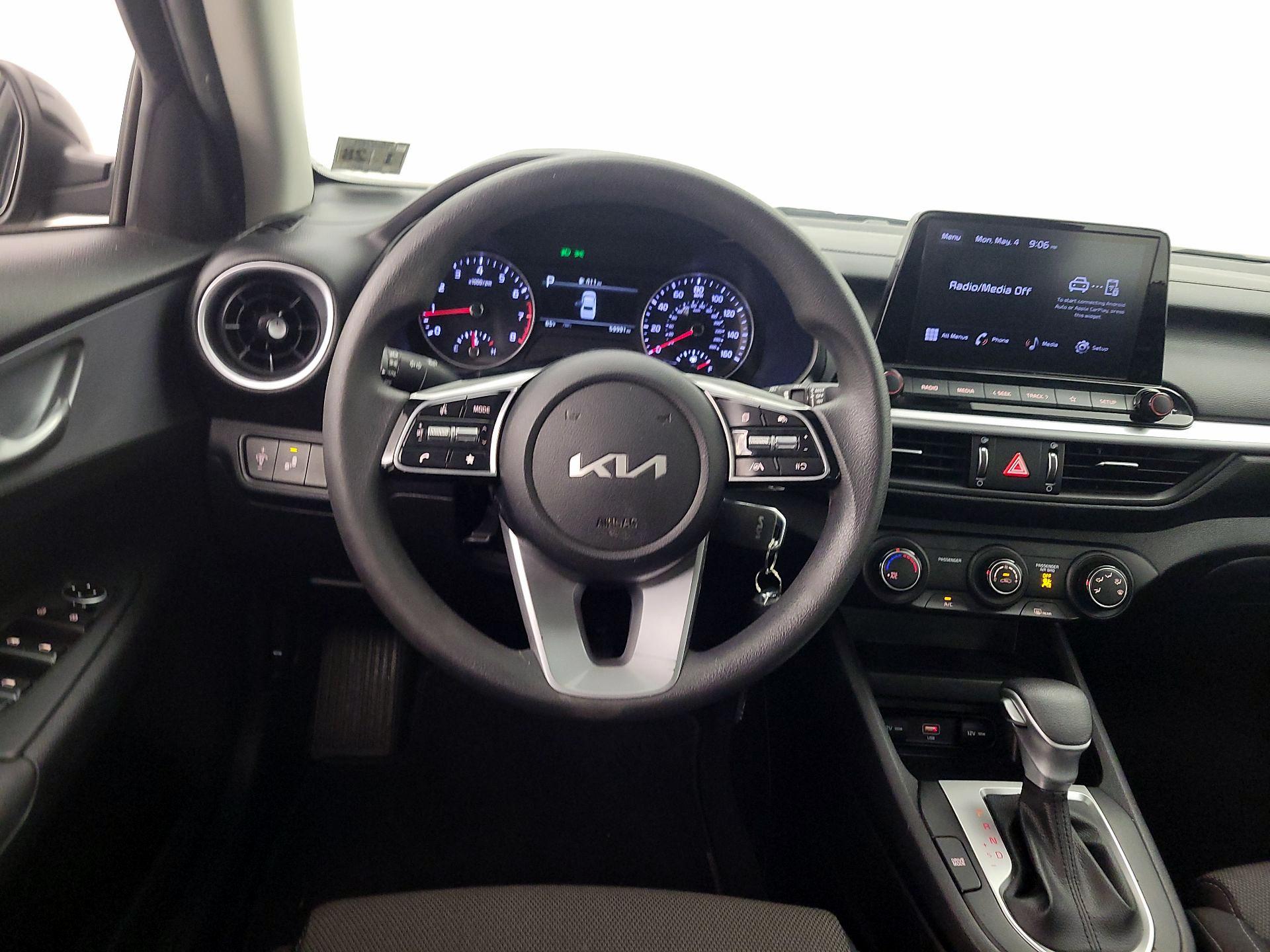 Thumbnail: 2023 Kia Forte - 10