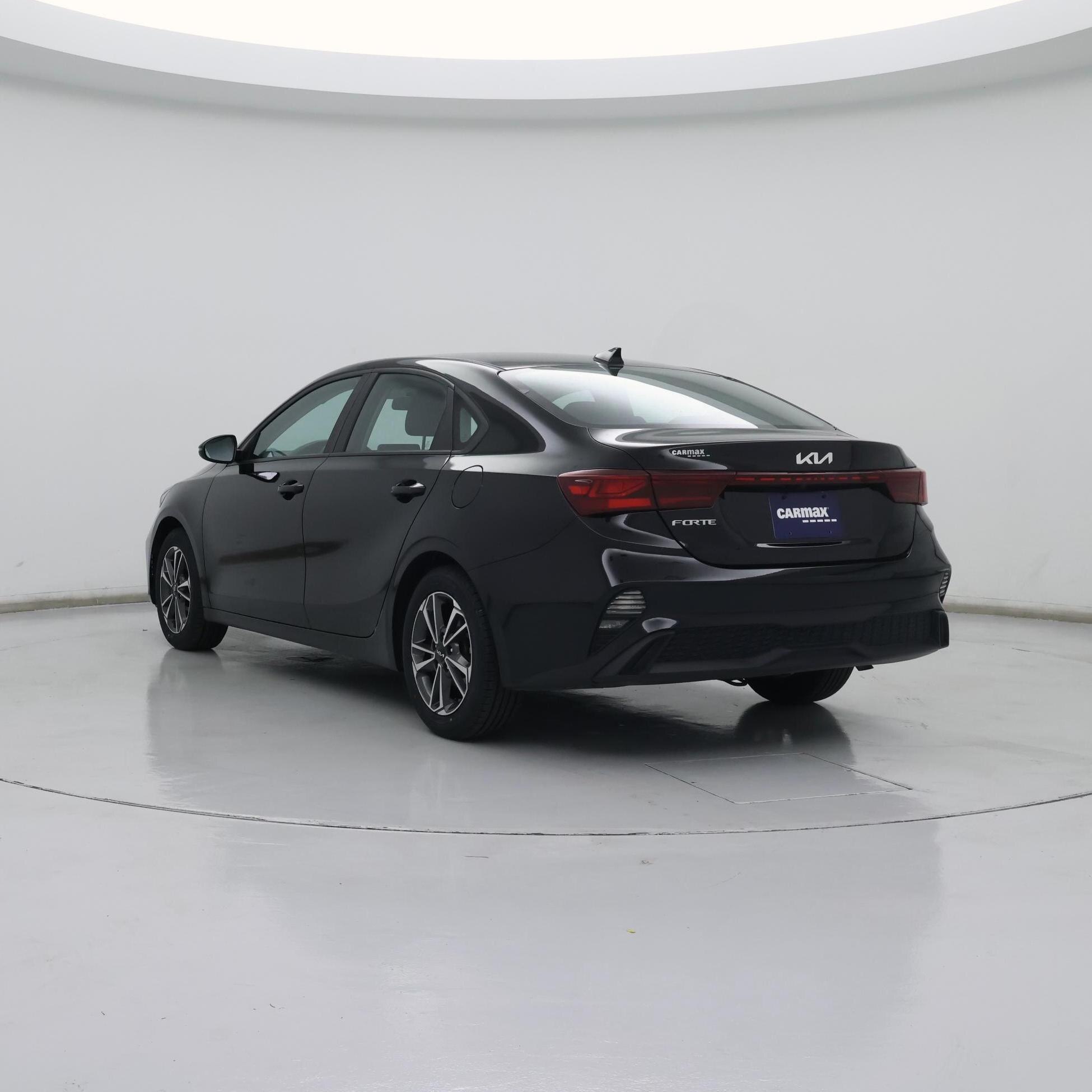 Thumbnail: 2023 Kia Forte - 2